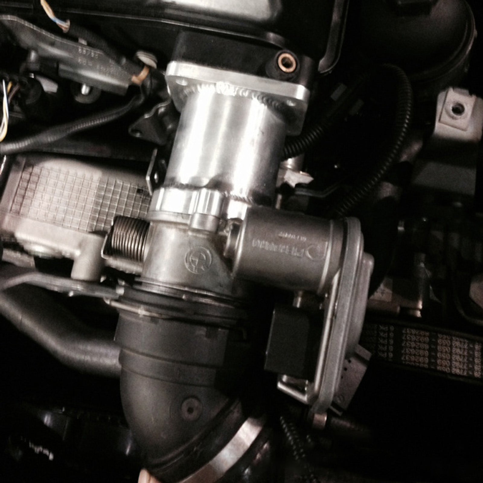2002-2007 BMW Série 5 E61 520d/525d/530d/530xd EGR Supprimer le cache vierge M47N2 M57N2