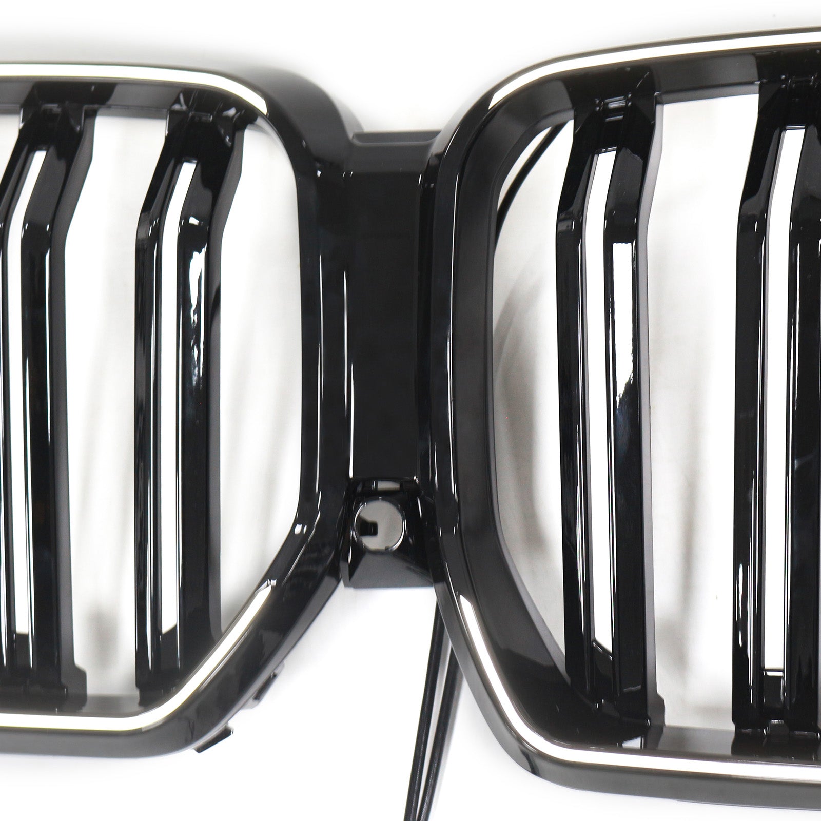 2020-2022 BMW X6 G06 M50i W/Camera Hole Gloss Black Front Bumper Grille