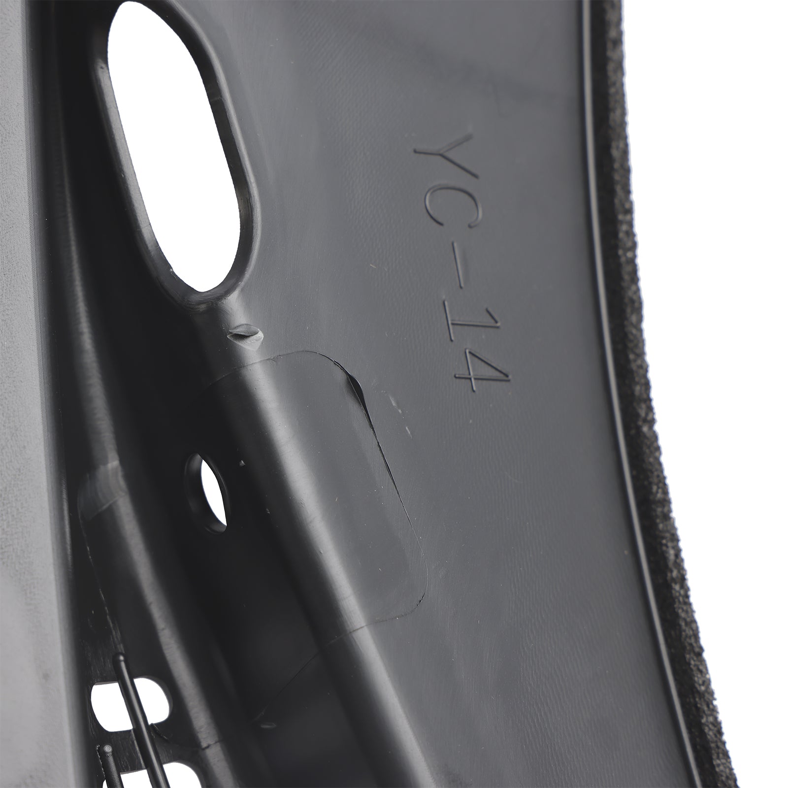 1996-2020 Chevy Express 2500 bestelwagen linker bestuurderszijde ruitenwisserkap ventilatieopening 25826329