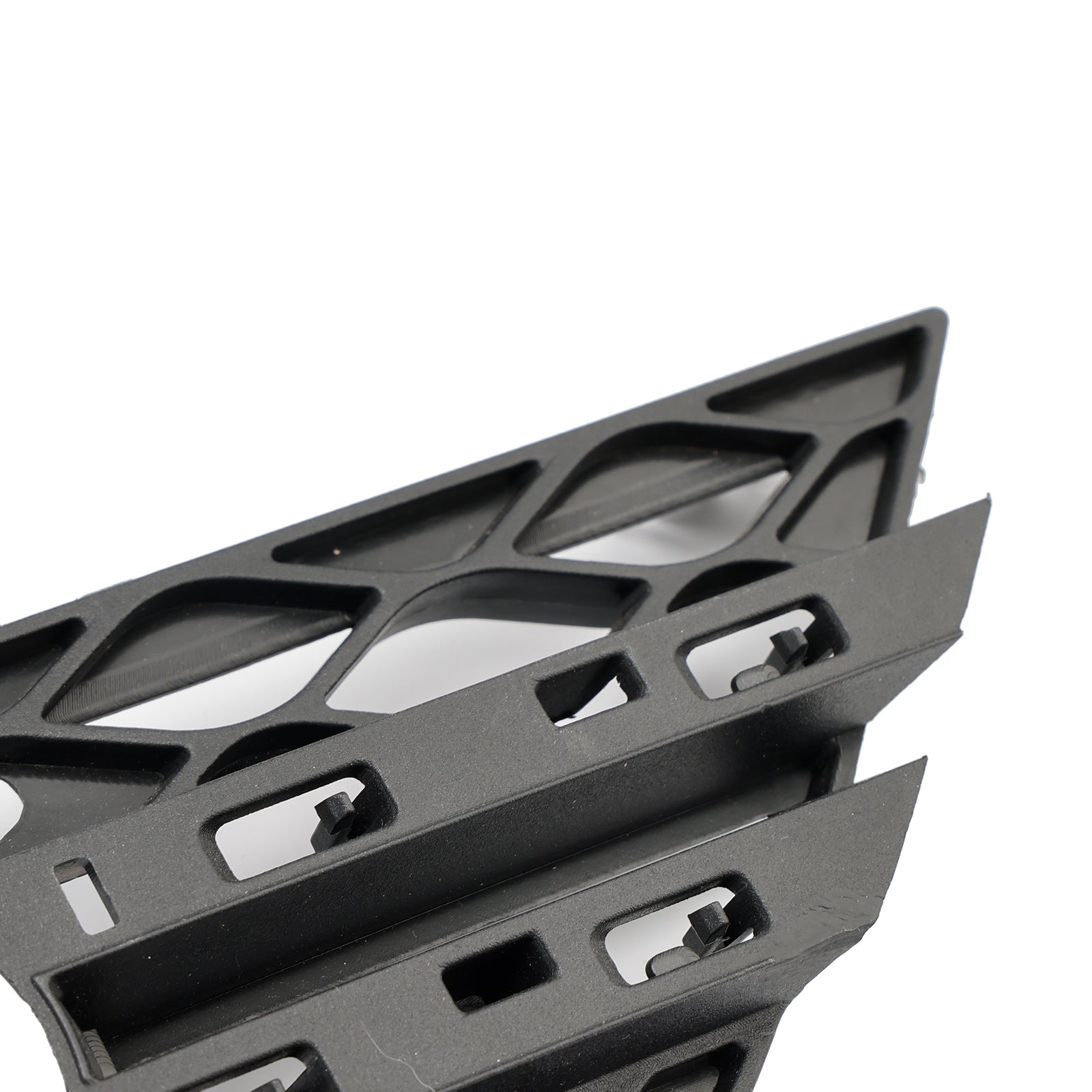 Mercedes Benz triedy E, roky 2008 – 2009 W211 Sada 2-dielnych krytov hmlových svetiel pre E300 4Matic 2118850822 MB1038115