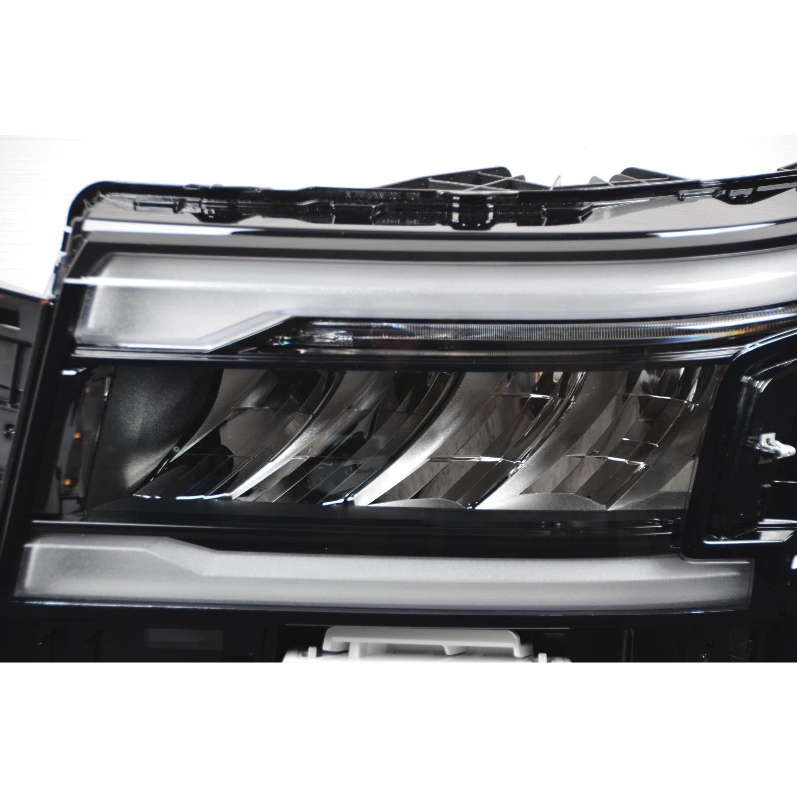 Front Left LED Headlight w/DRL 26010-9BU0D For Nissan Frontier 2022-2025