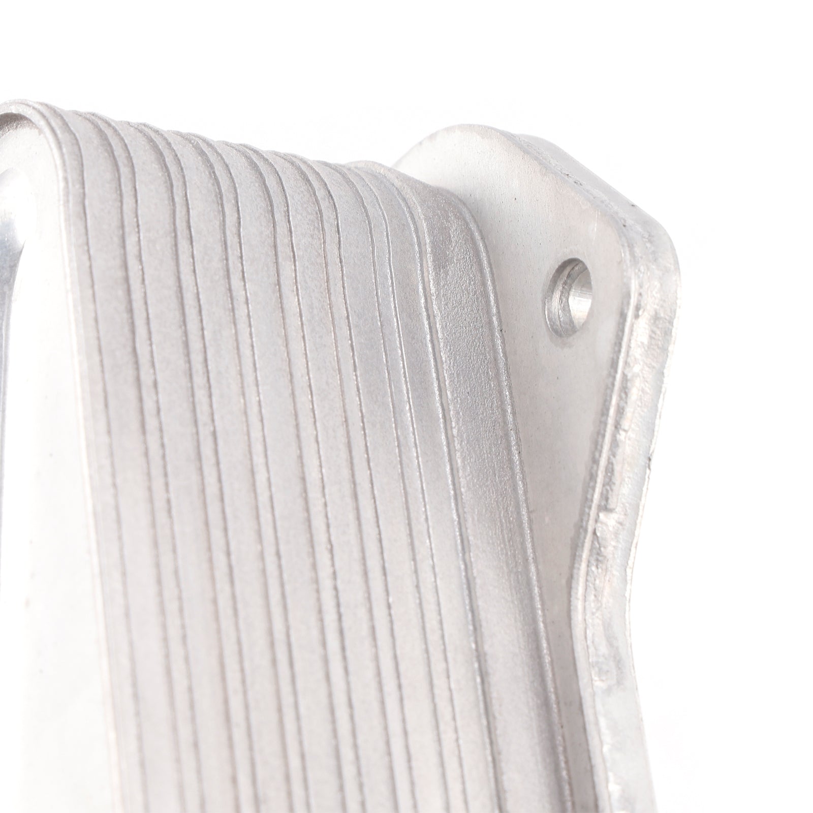 Engine Oil Cooler 4893770AD For Jeep Grand Commander Cherokee 2.0T 2019-2023