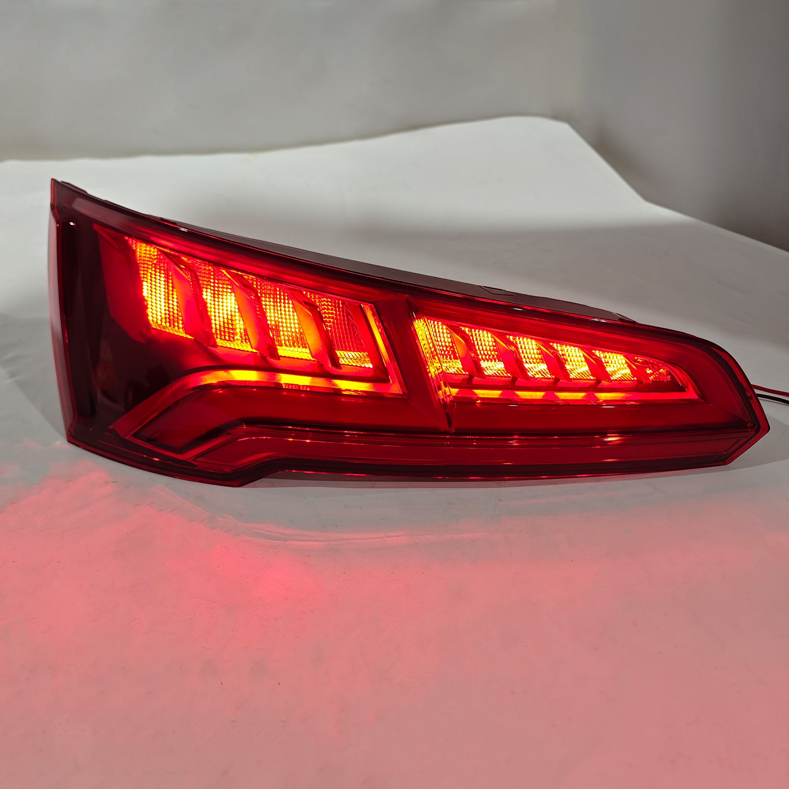 2017-2020 Audi Q5 MK2 PRE-FACELIFT Left+Right Rear Tail Light Lamp LED 5 PIN 80A945093B