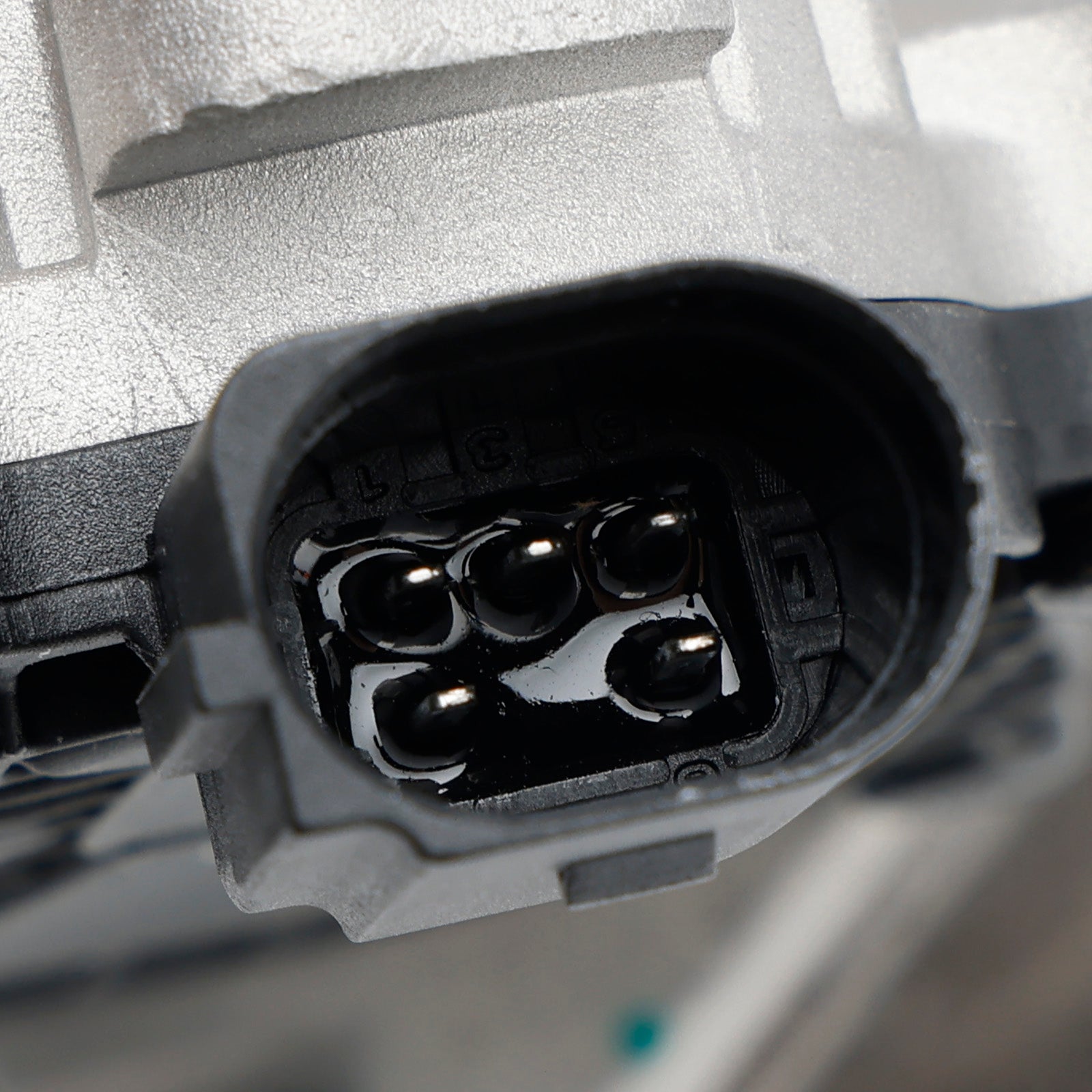 2011-2016 Chevrolet Silverado 2500 Diesel Egr Valve 12665547