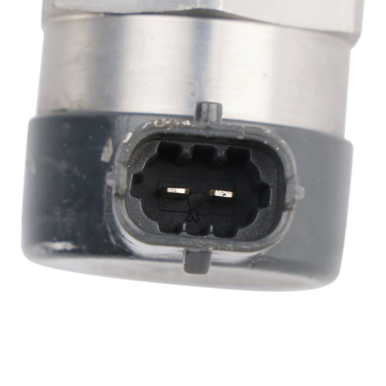 For Opel Insignia A 2012-2017 0281006034 Fuel Rail Pressure Relief Valve