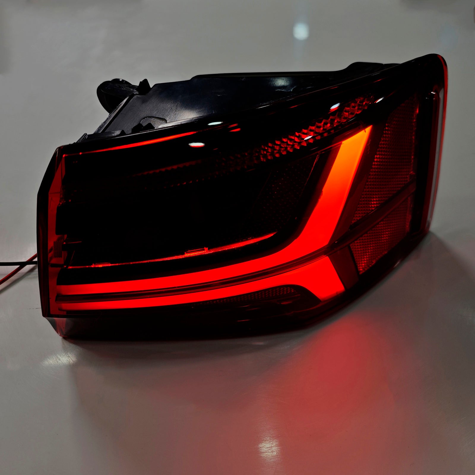 2015-2018 Audi A6 4G C7 Pravé zadné chvostové svetlo vonkajšie 4G5945095E