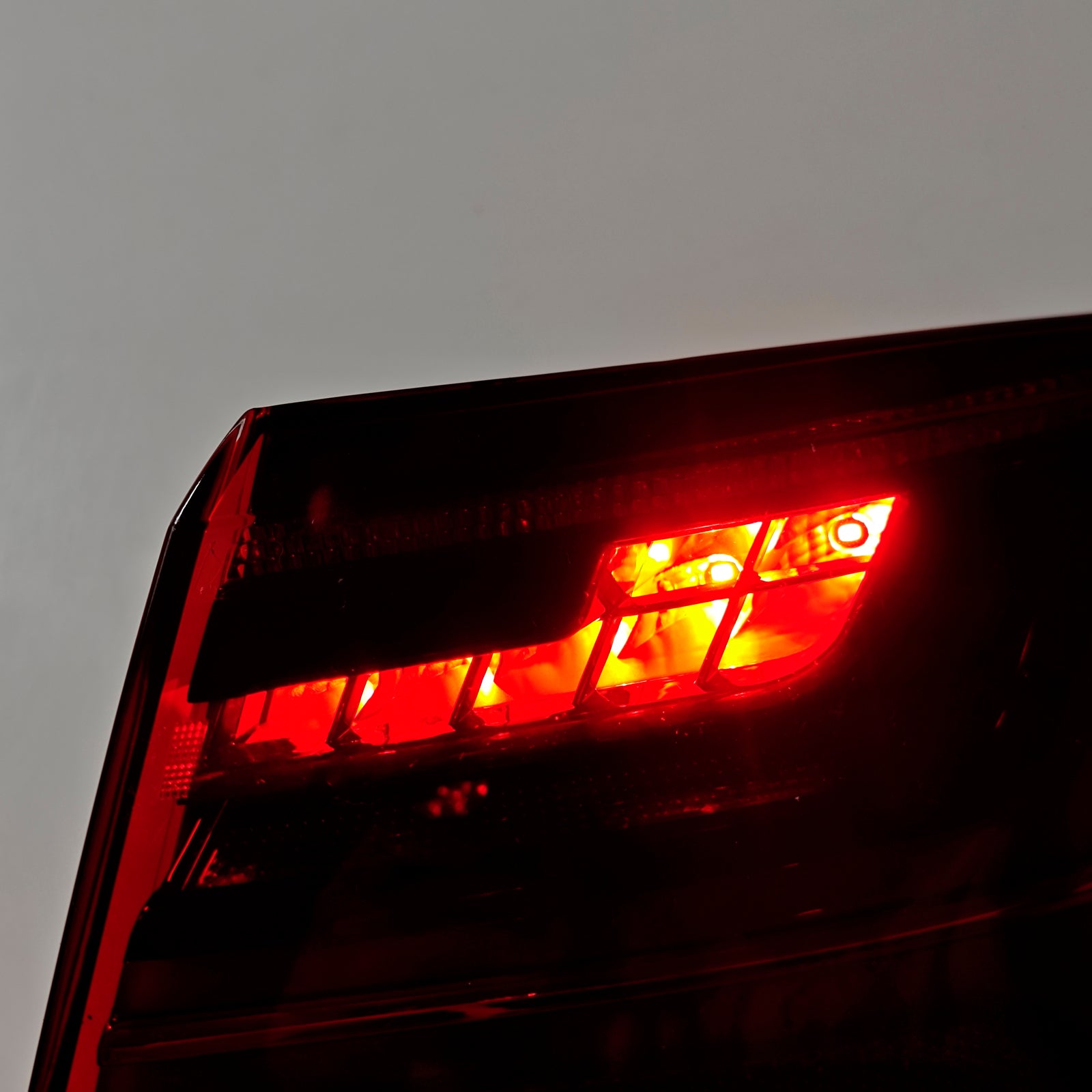 2015-2018 Audi A6 4G C7 Pravé zadné chvostové svetlo vonkajšie 4G5945095E