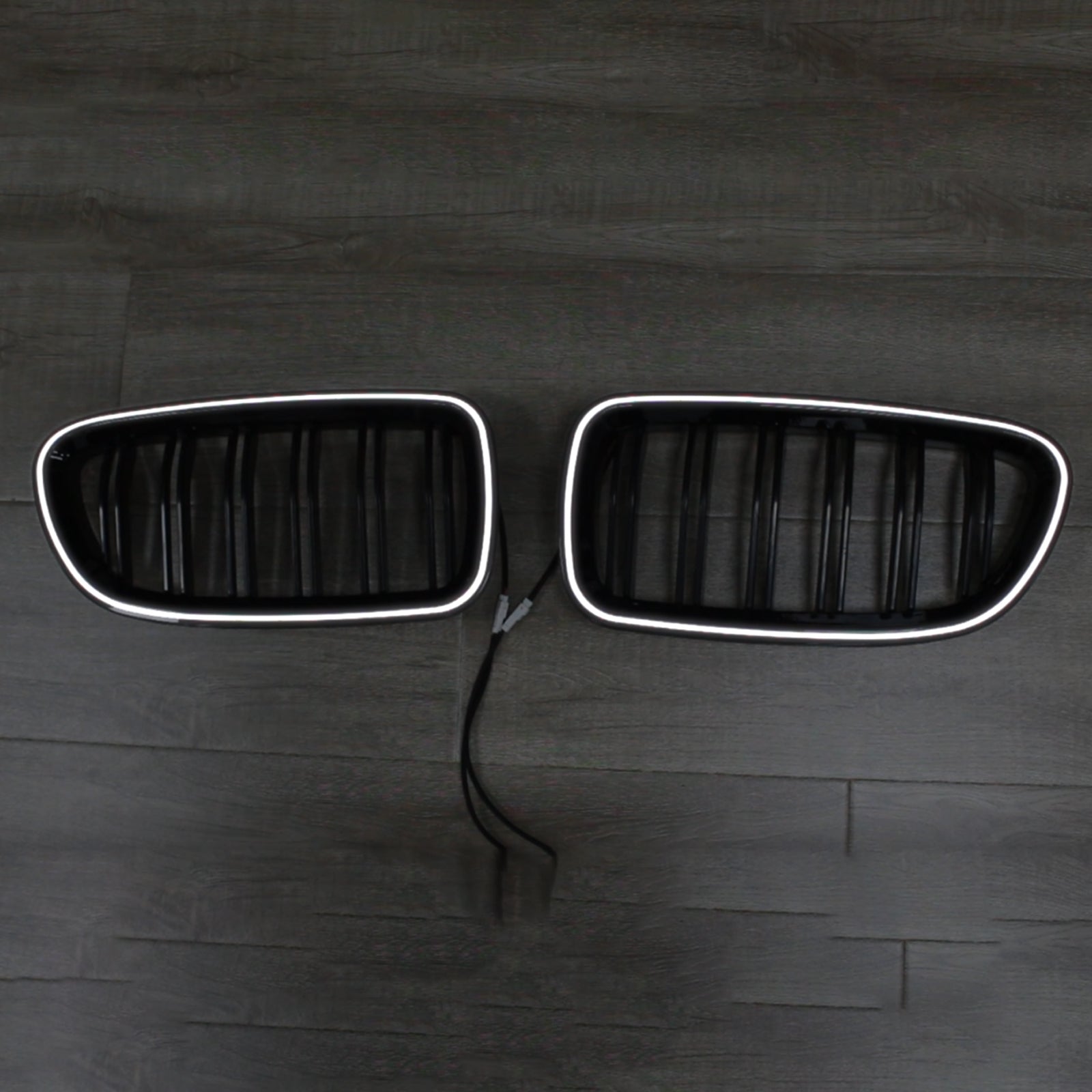 01.2009-10.2016 BMW 5-Serie F10 Sedan Nierbumpergrille Glanzend Zwart 51137203649 51137203203