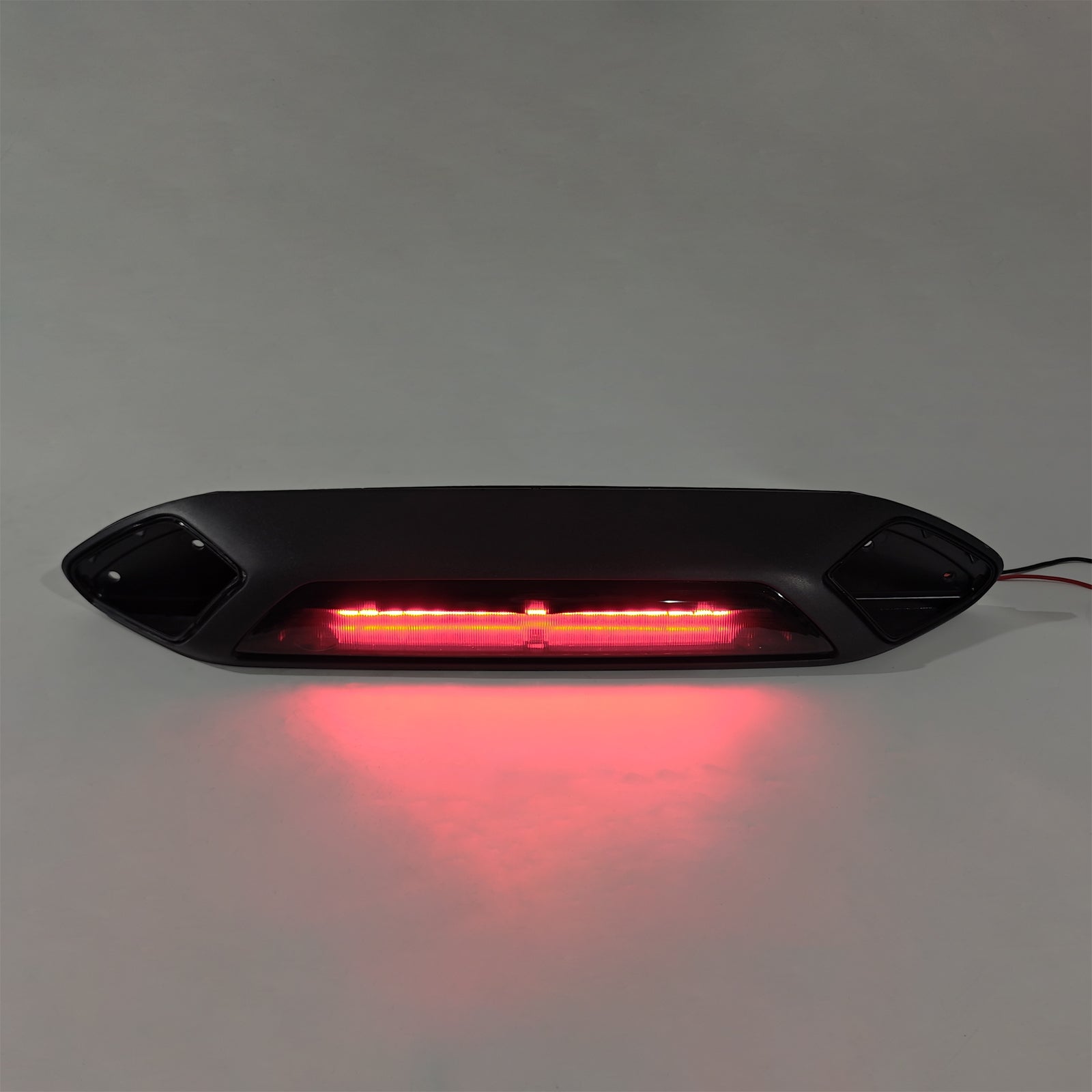 2018-2019 Ford Transit-350HD 3. brzdové svetlo zastavovacie svetlo 923-127 JK4Z13A613AF