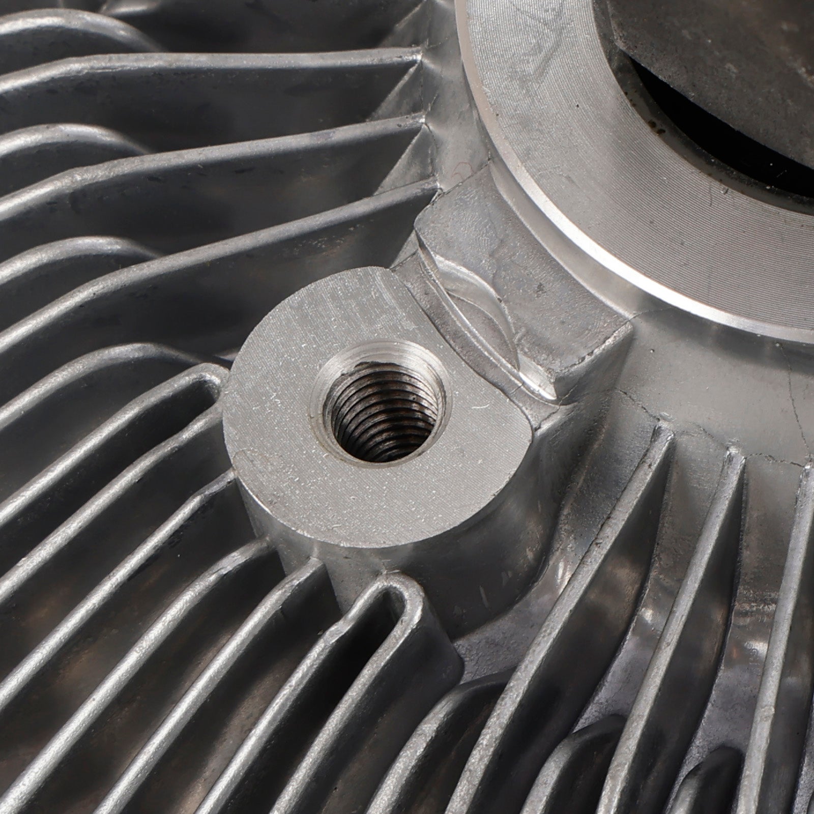 Ford Ranger 2.2L 3.2L Turbo Diesel 4Cyl. 5Cyl Fan Clutch 115835 Replace