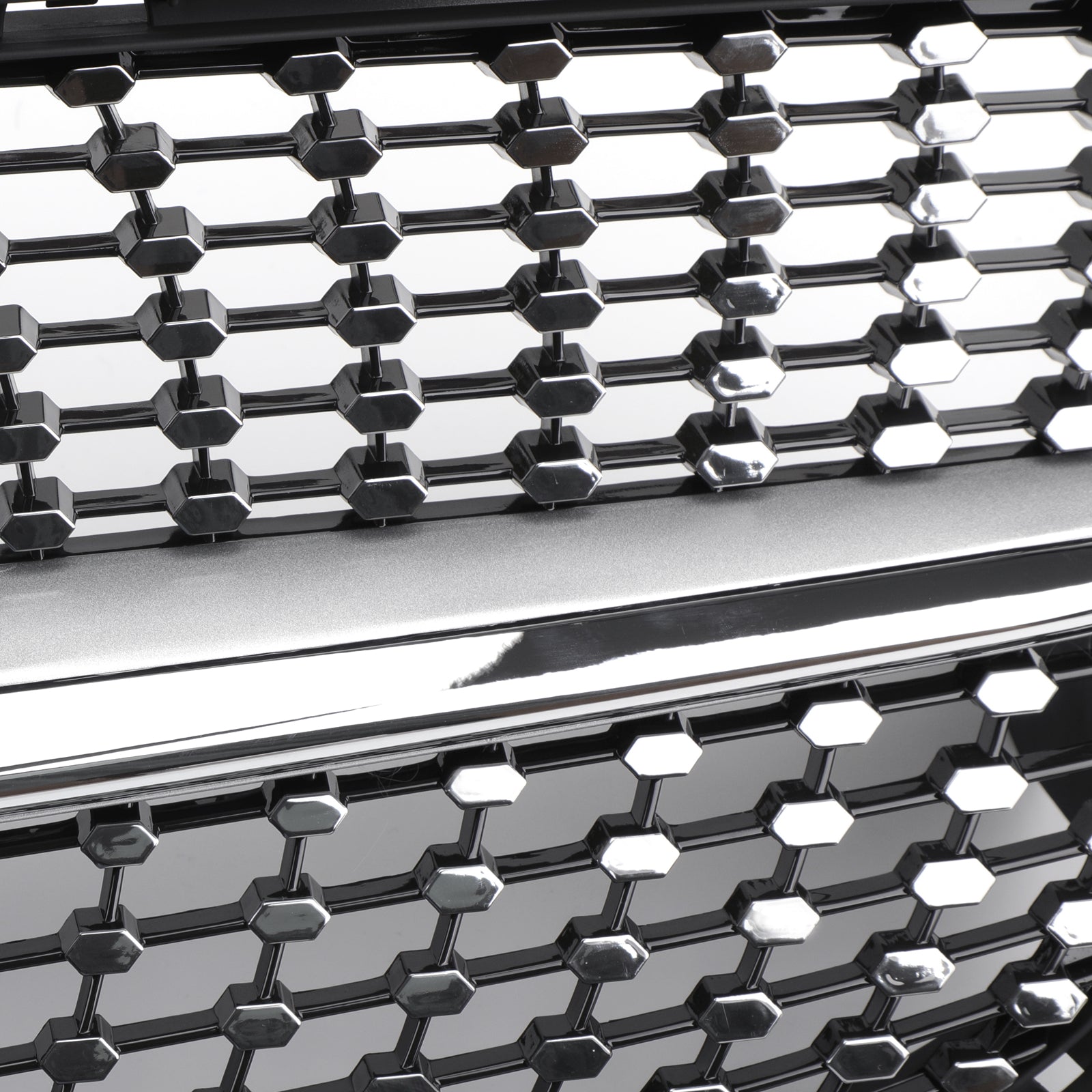 Mercedes-Benz R117 (2013-2019) W117 Calandre CLA250 Diamond Star argentée