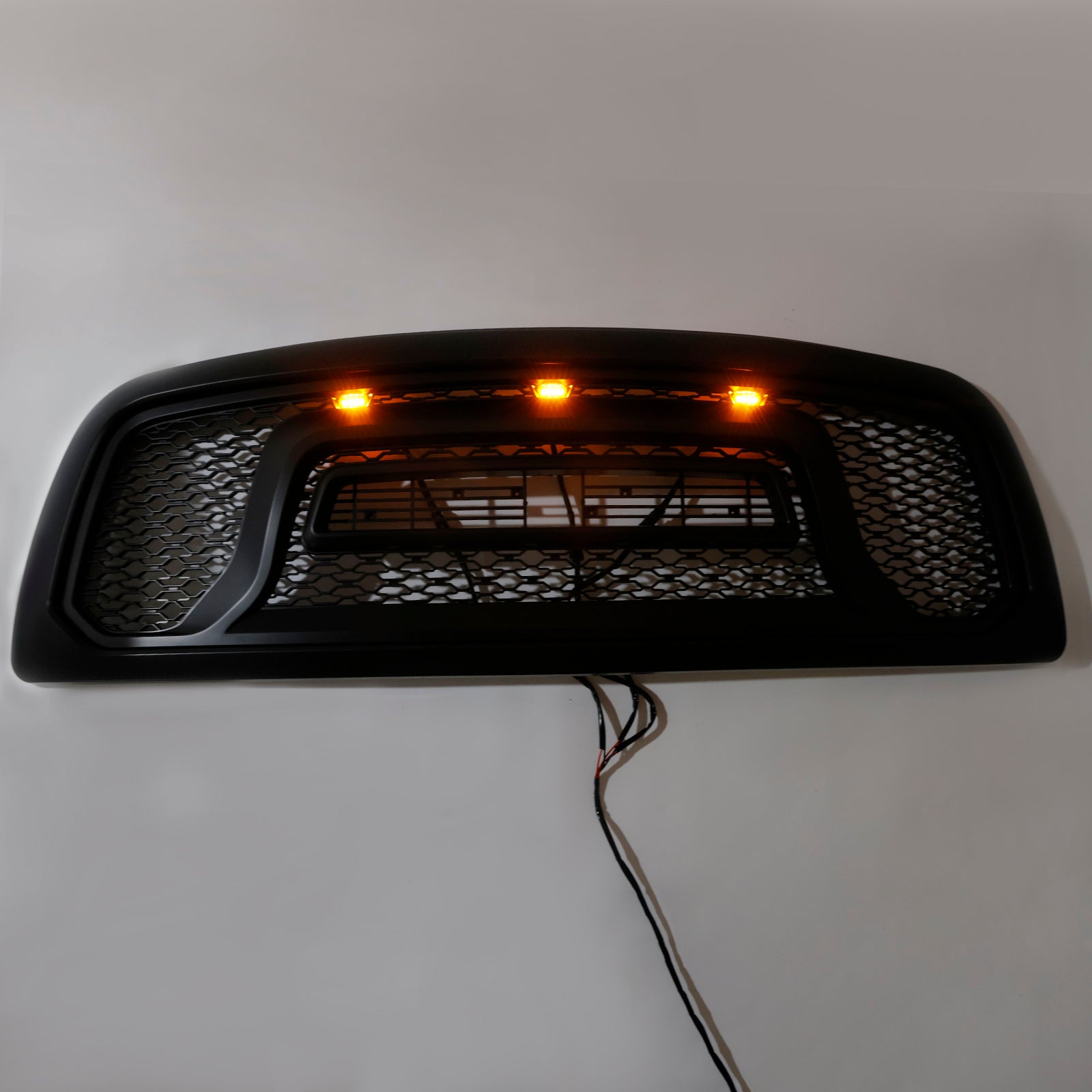 2009-2012 Dodge Ram 1500 W/Lumière LED Grille de pare-chocs avant noire
