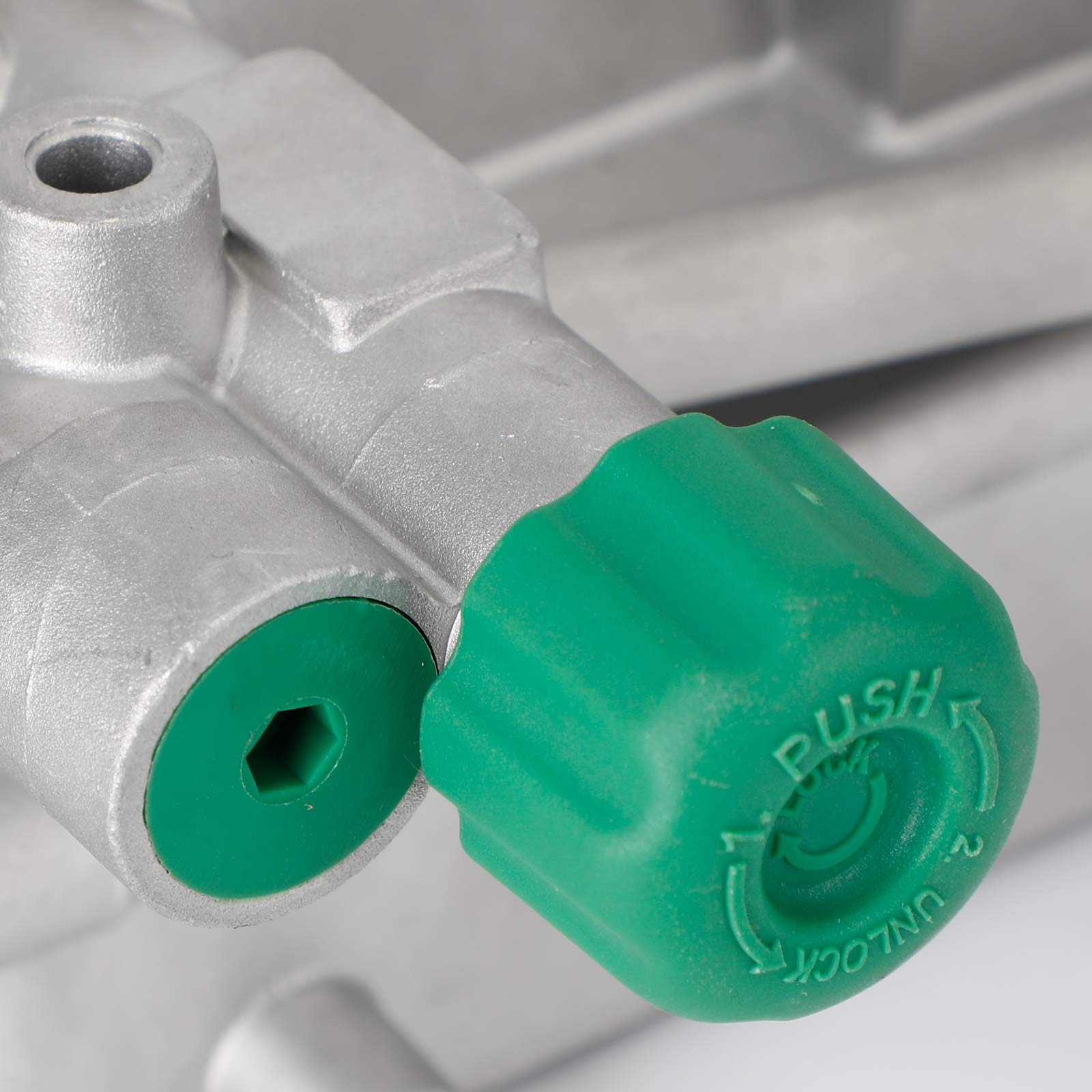 Palivový filter kryty 21023287 pre Volvo D11 D13 D16 B13R 21870635 21870628