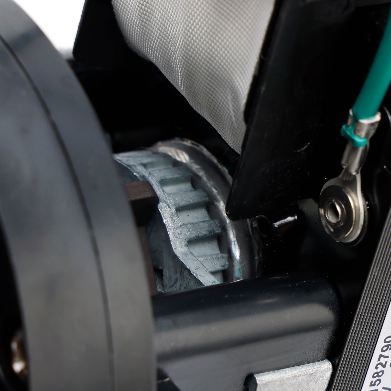 040006556 Kit Bomba D'água 115/60/1 9" Altura 9" Largura 7" Comprimento