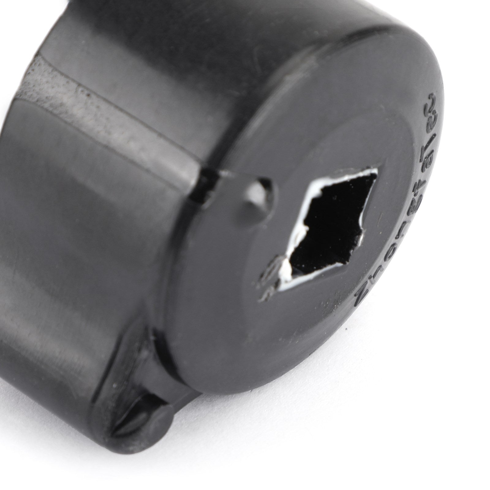 Tändspolmodul för Tecumseh 3-10 hk 30560A 610768 29632 Clinton 135-13-990