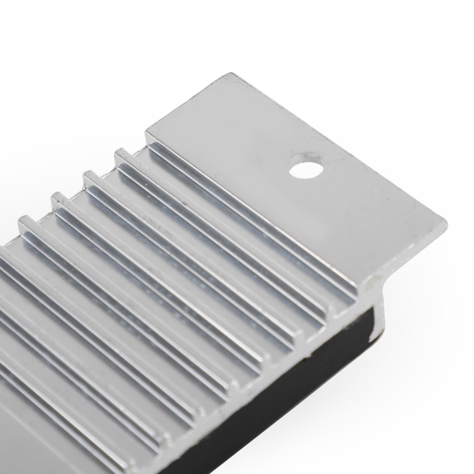 John Deere GT235, E, GT245, GX255, GX325, GX335, LT190 #M149302 Spänningsregulator