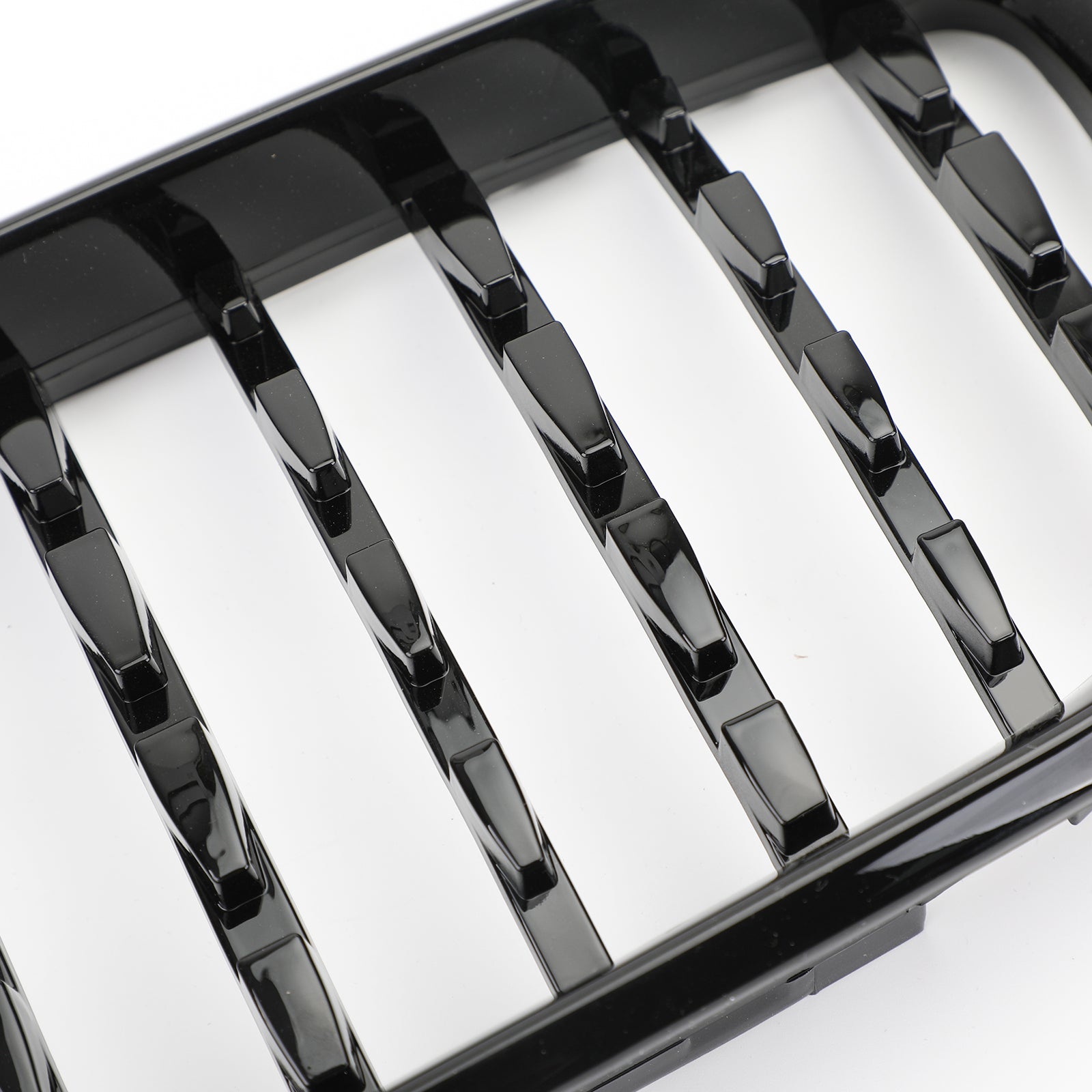 2002-2005 BMW E46 Sedan/Touring Facelift 4Dr Diamond Style Front Grille Zwart&Chroom/Chroom/Zwart Generiek