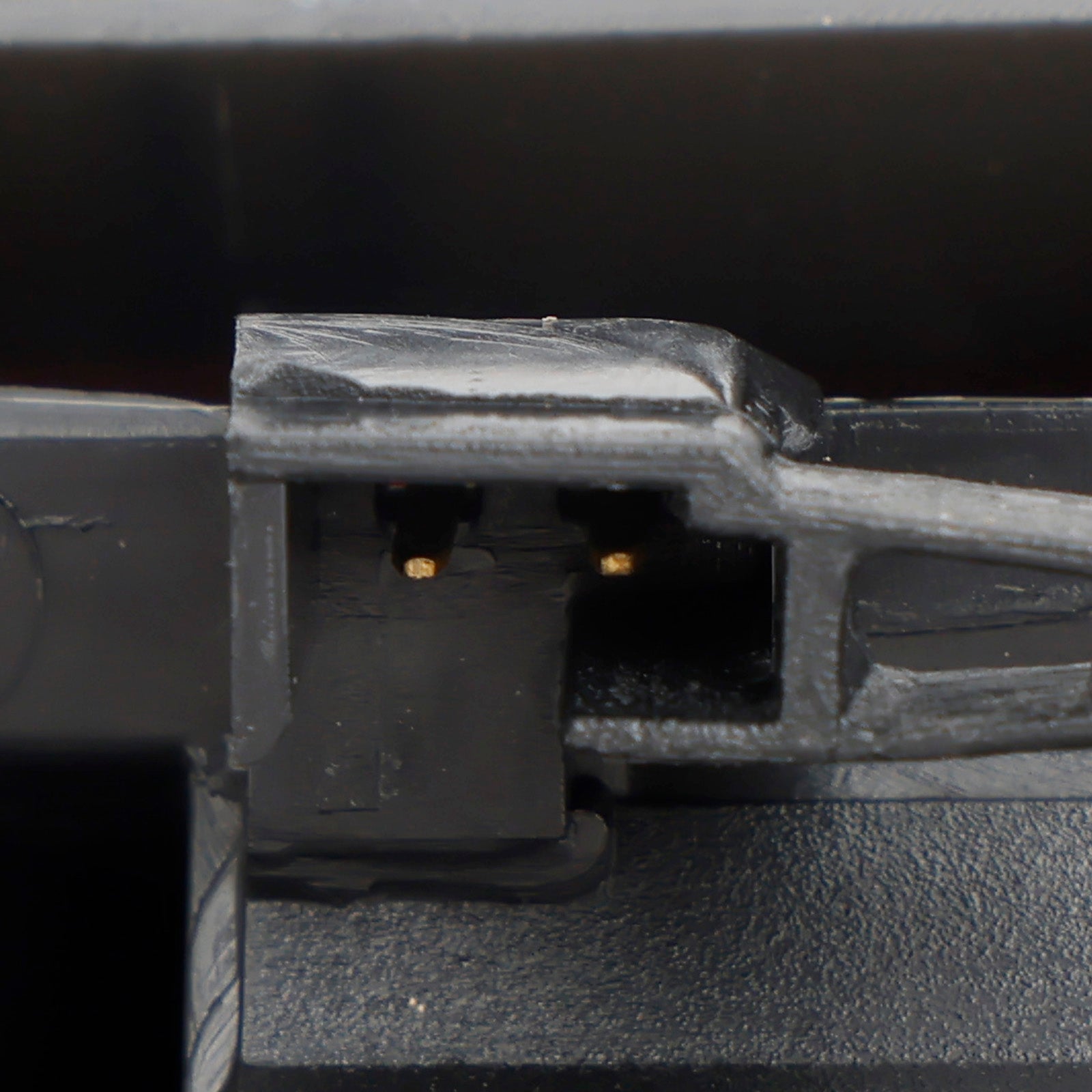 2007-2019 VAUXHALL CORSA D/E Lámpara de freno de tercera luz trasera de alto nivel 5 PUERTAS 13188045