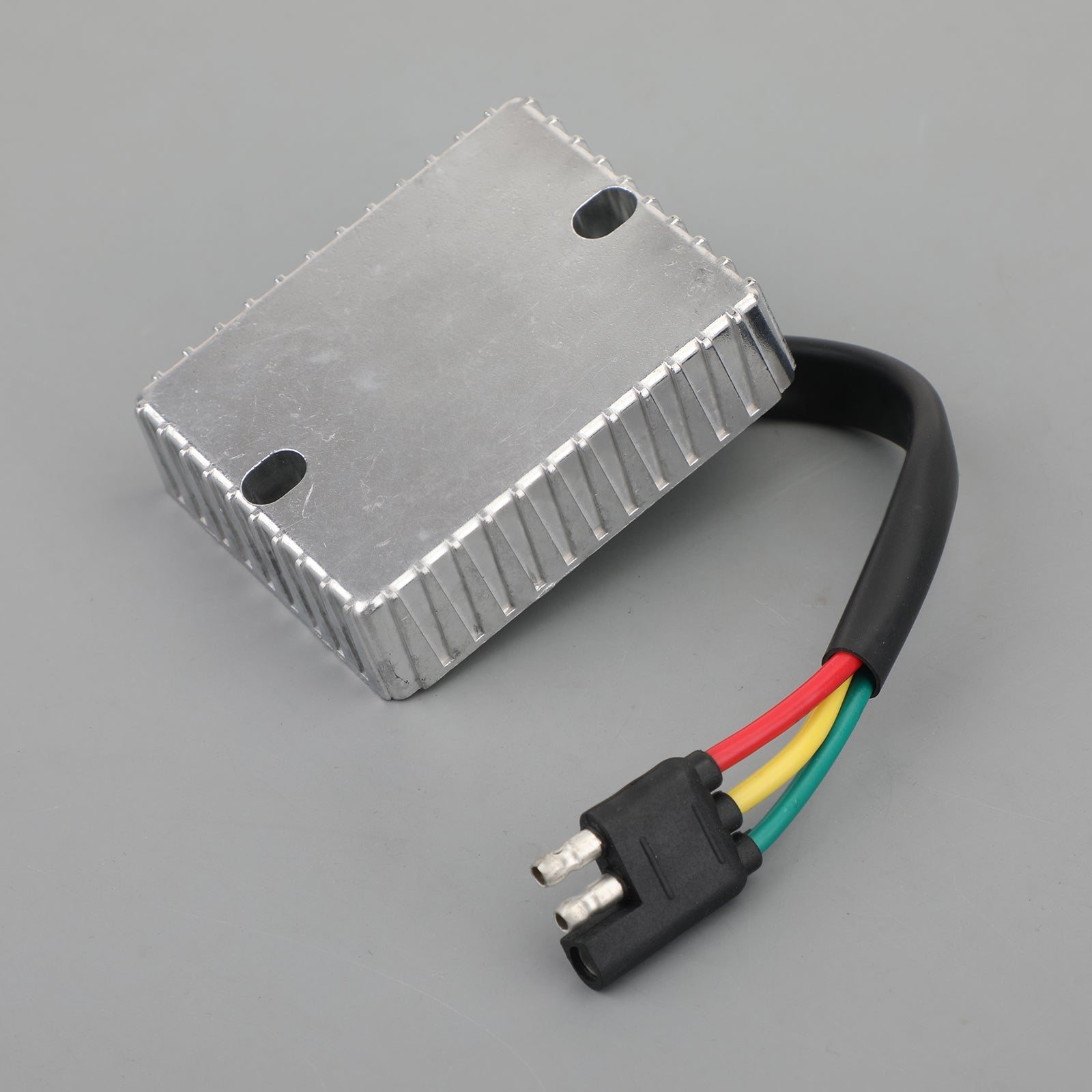 Régulateur de tension ajusté pour l'Arctique Cat Mountain Cat 800 ZL Zr EFI 02-04 0630-143 Générique