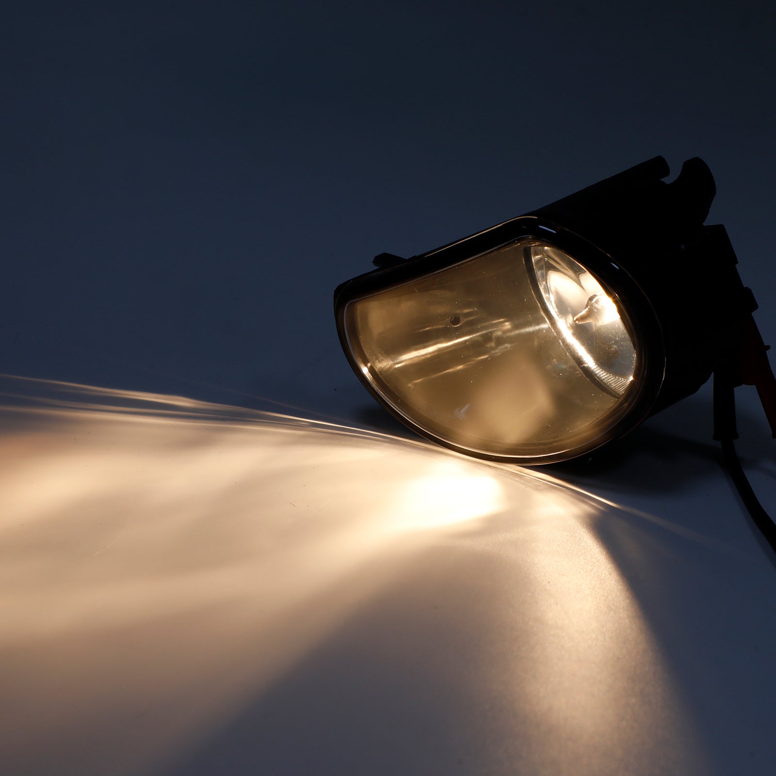 Predný pravý & Ľavý nárazník s halogénovým hmlovým svetlometom pre AUDI Q7 2010-2015 Generic