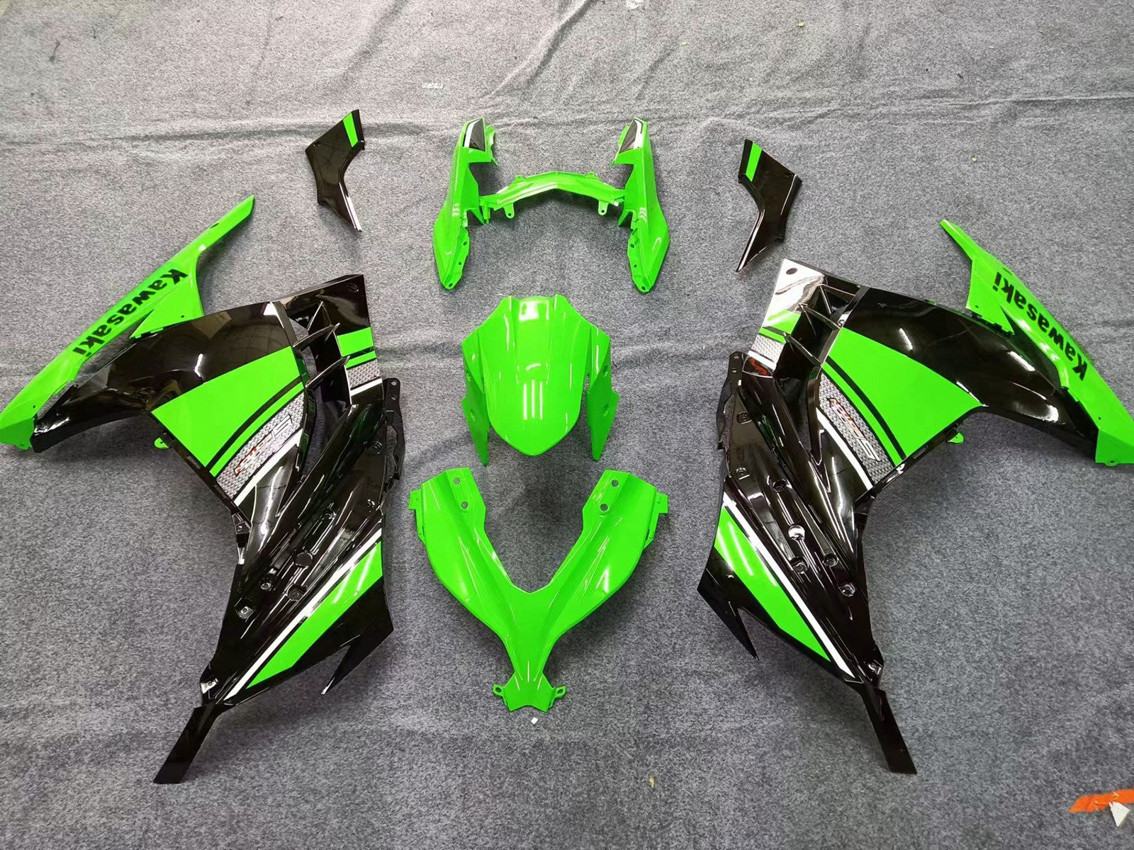 2013-2024 Kawasaki Ex 300/Ninja 300 Kit de carénage injection Bodywork Abs en plastique