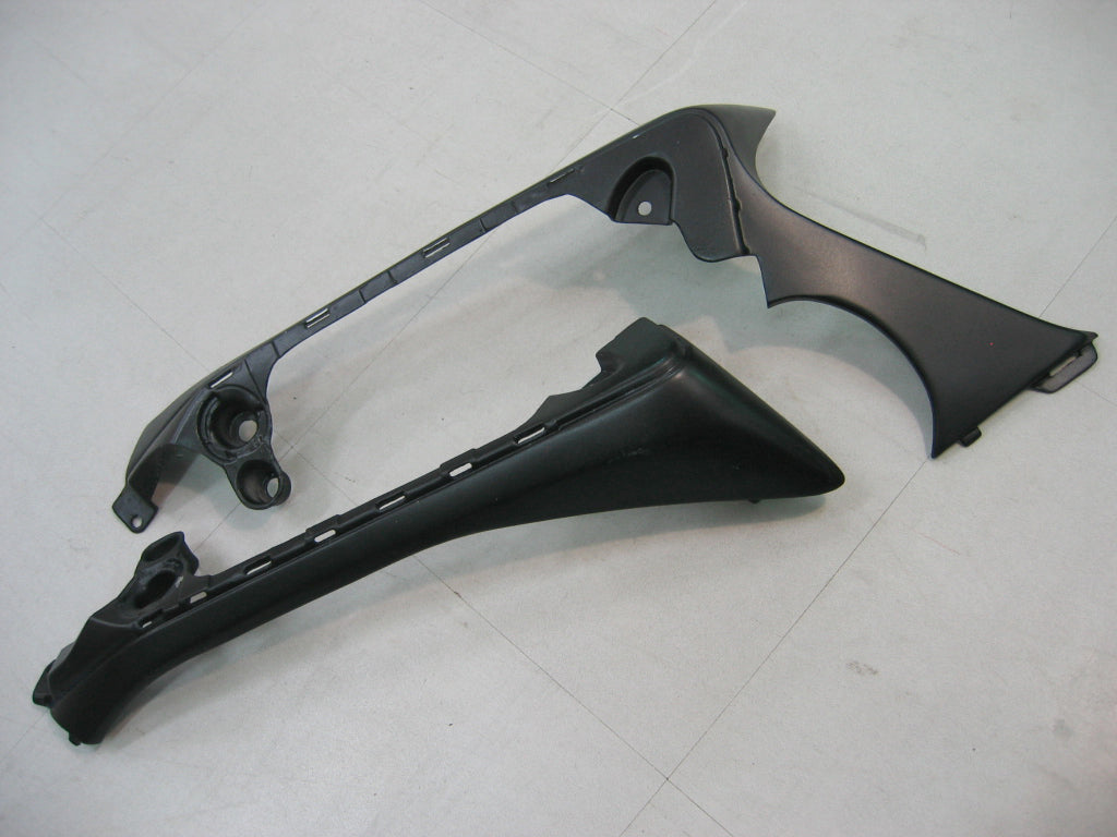 Suzuki GSXR 1000 Argent 2005-2006 & Carénages de course noirs GSXR génériques