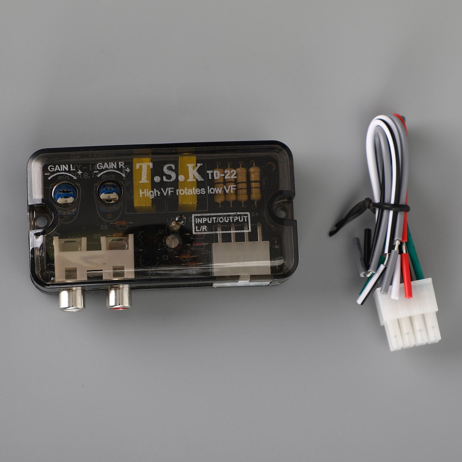 12V Td-22 Rca stereo hoog naar laag frequentieniveau audioluidsprekerconverterkabel