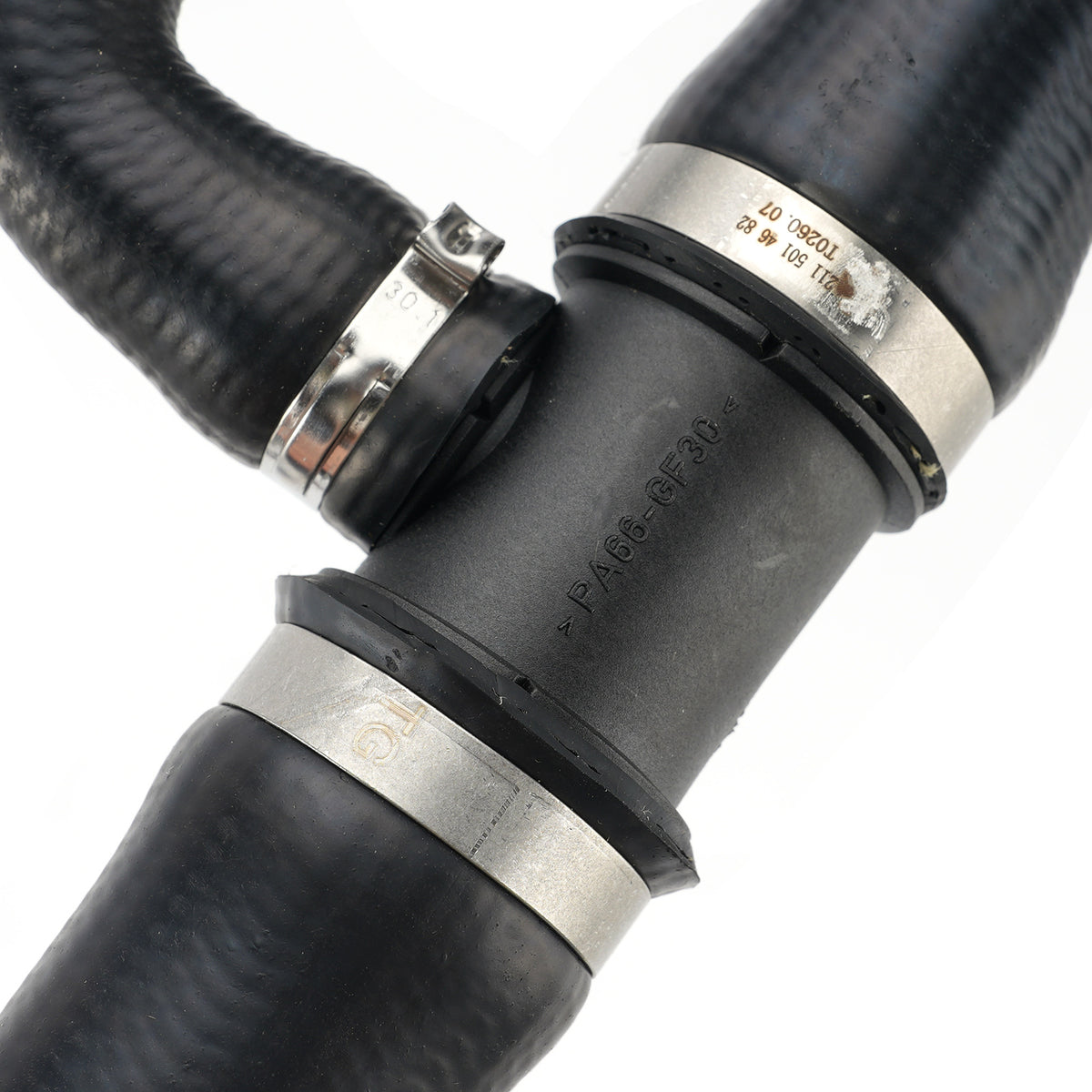 2007 Mercedes E-CLASS (W211) RADIATOR HOSE Upper+Lower Radiator Hoses Molded 2115014682 A 211 501 46 82 Generic
