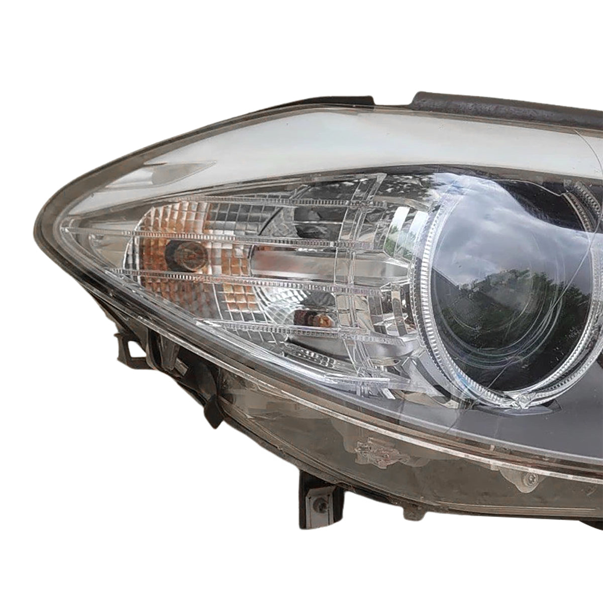 Saloon & Estate / Touring body styles Front Right Halogen Headlight With LED DRL 63117203242 Generic