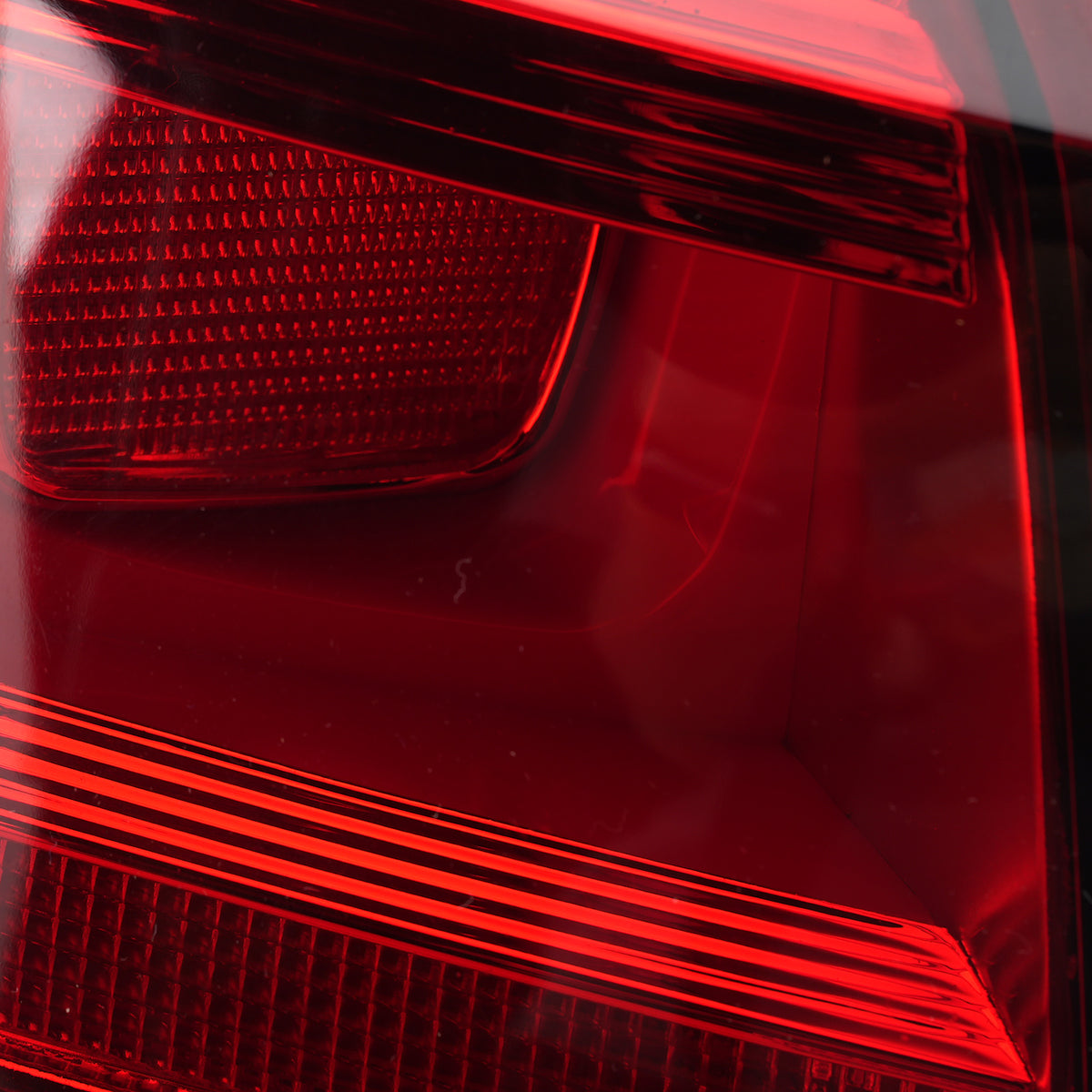 2012-2017 VW Golf VII MK7 1.6 TDI Rear Outer Left+Right Taillight 5G0945095M 5G0945096M Generic