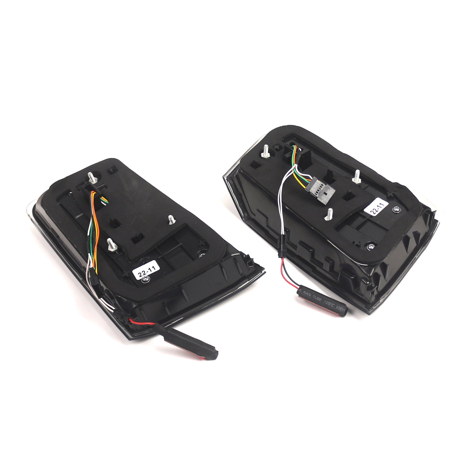 BMW 5 G30 G38 L, rok výroby 2018 – 2020&Zostava zadných LED svetiel R s dymovými farbami 63217376469 63217376470