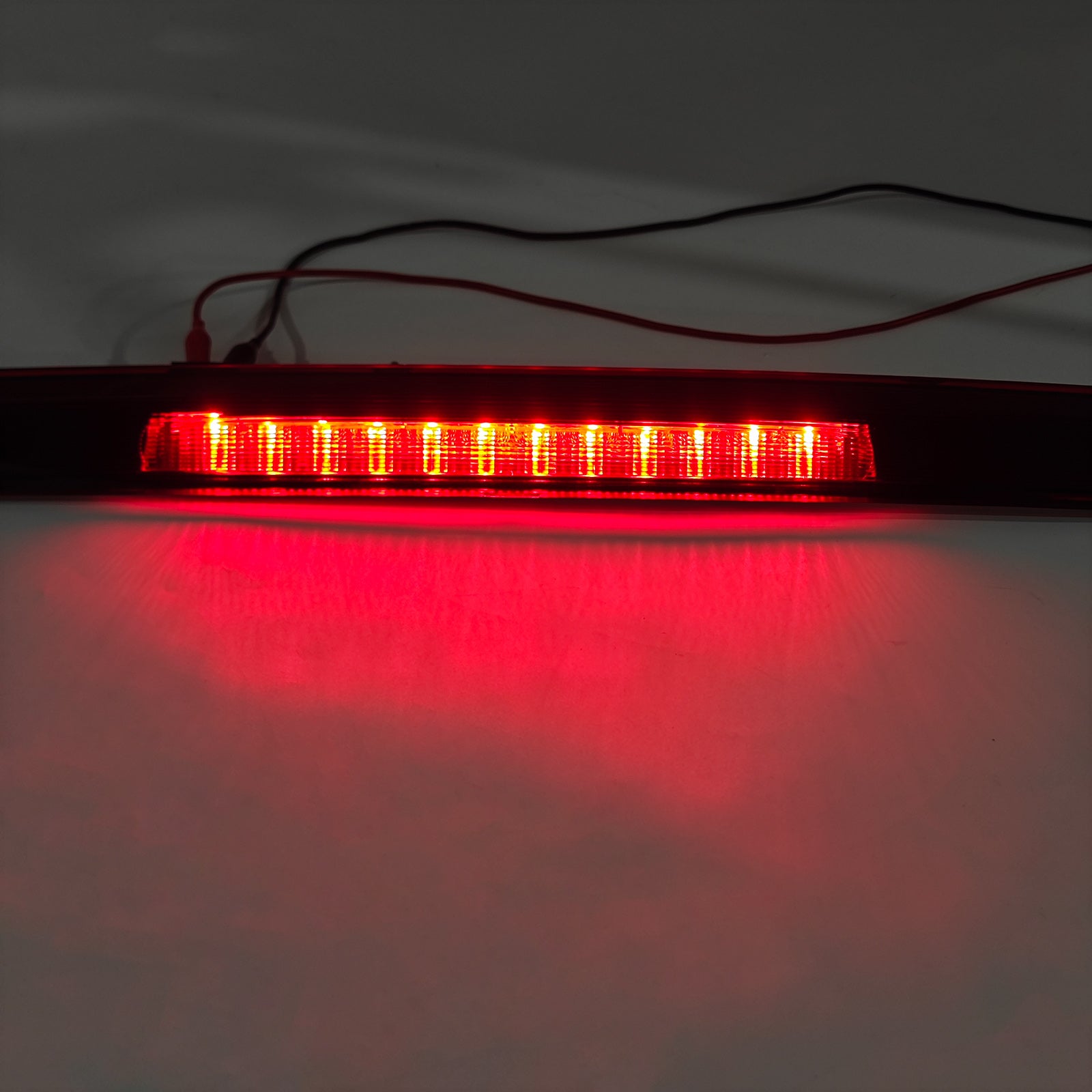 2008-2017 Volvo XC60 Rear Third Brake Light Lamp 30764562 31420367 Red