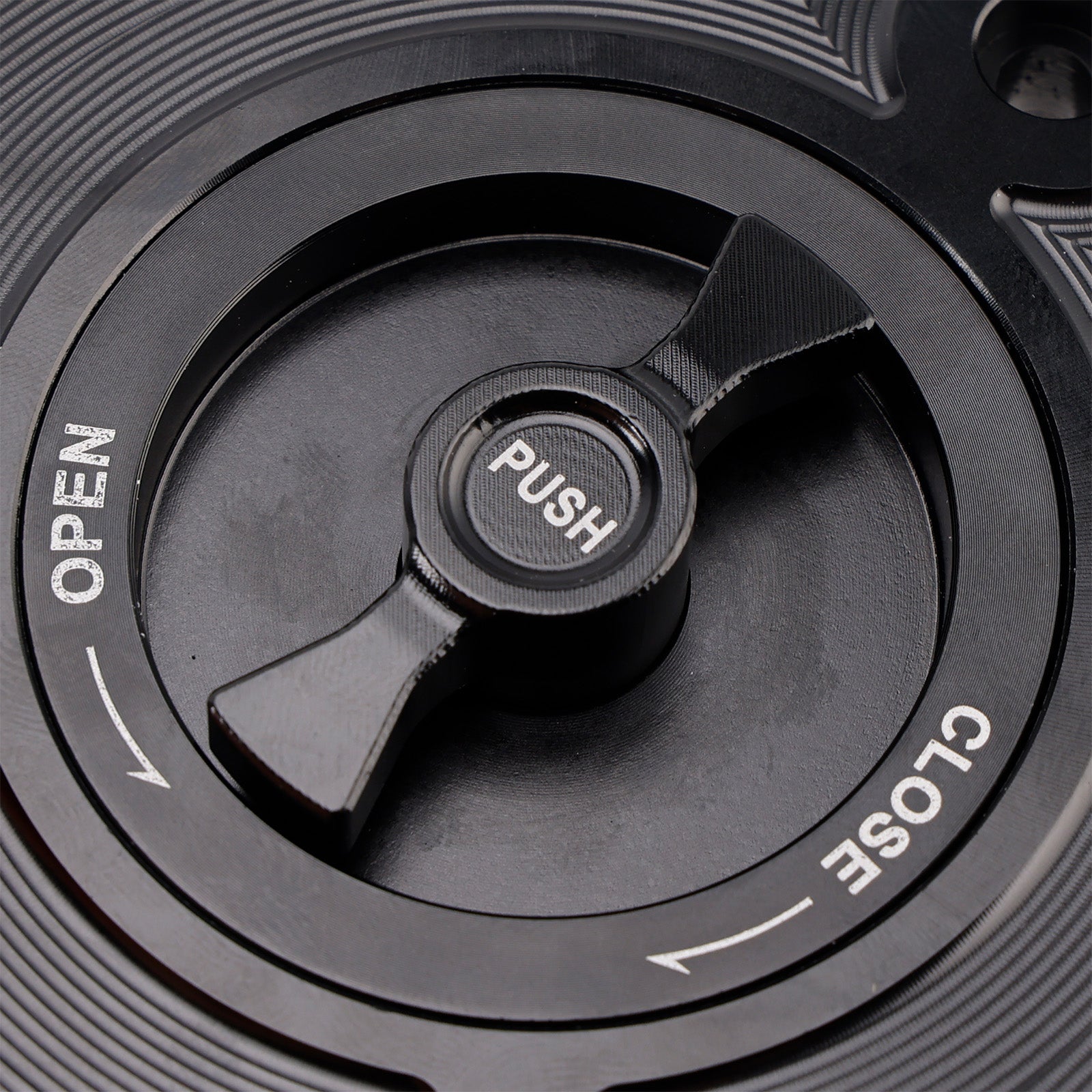 QUICK-TURN FUEL GAS CAP FOR SUZUKI GSX GSF 650 1250 BANDIT GSX1300R HAYABUSA