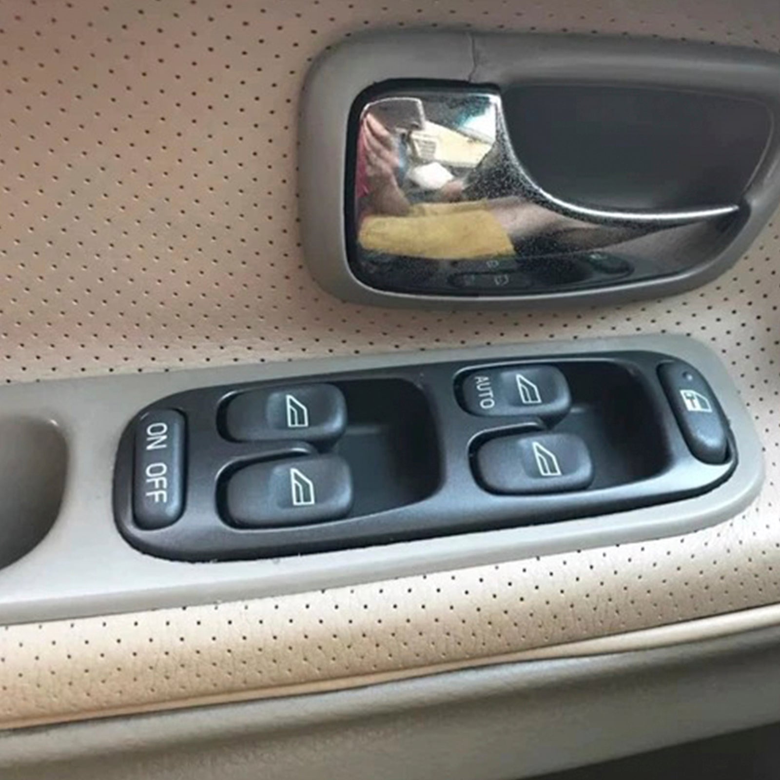 1998-2000 Volvo S70 V70 XC70 Master Power Window Switch 8638452