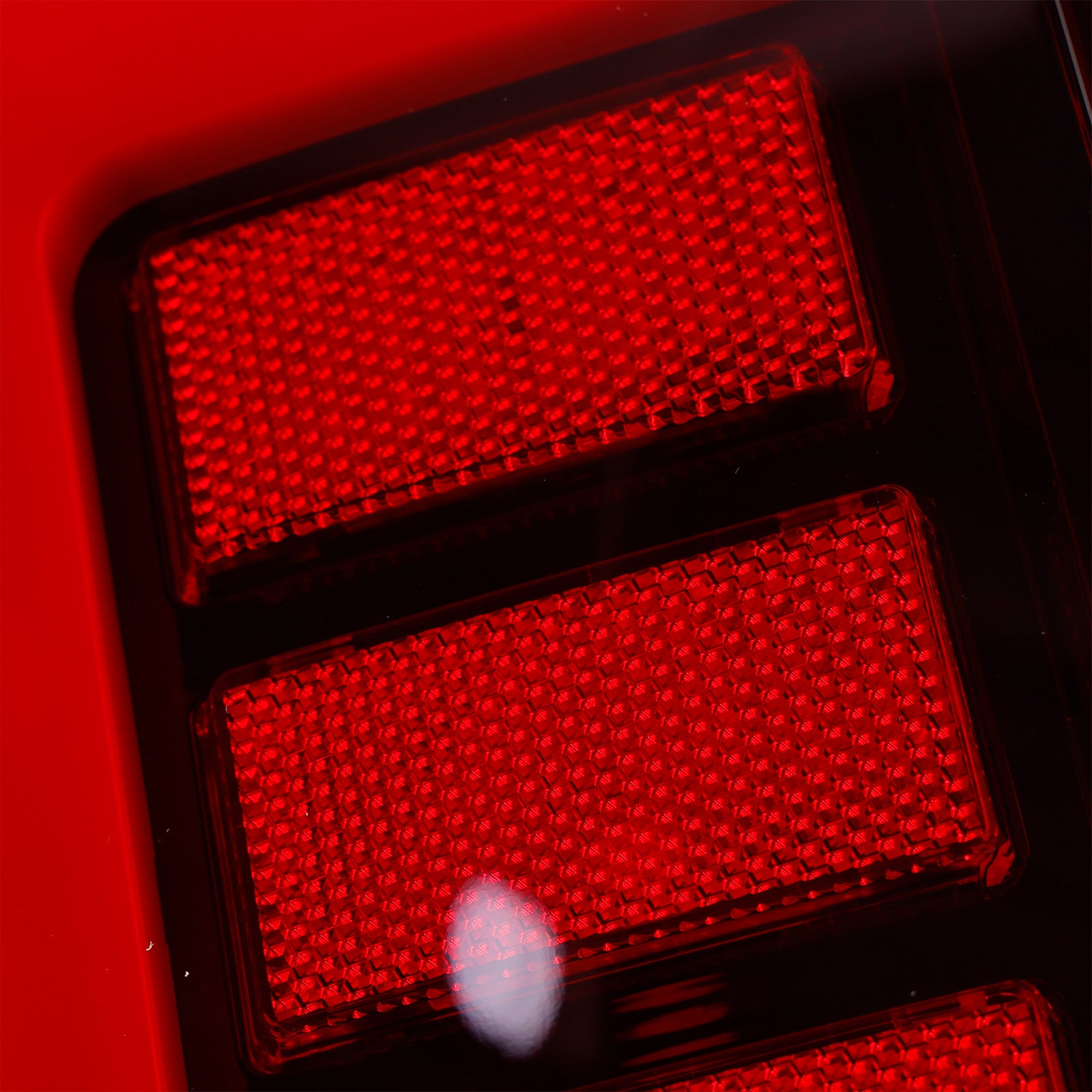 VW Amarok V6 2008-2019 Zadný pravý & Pár ľavých zadných LED svetiel, červených