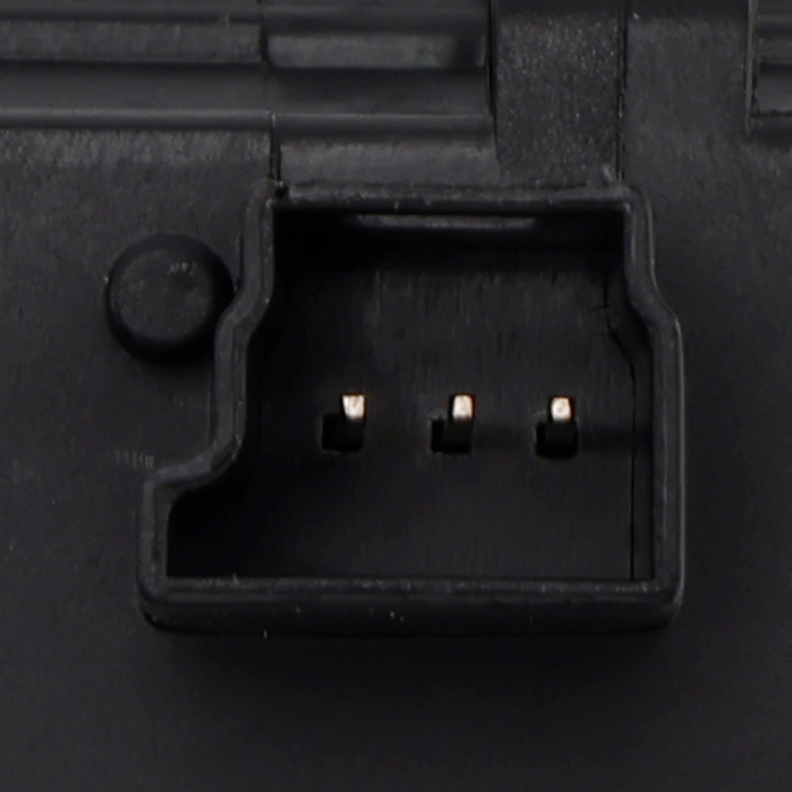 Tilgate Liftgate Switch 2468210151 for Mercedes-Benz GlA250 X156 2015-2020