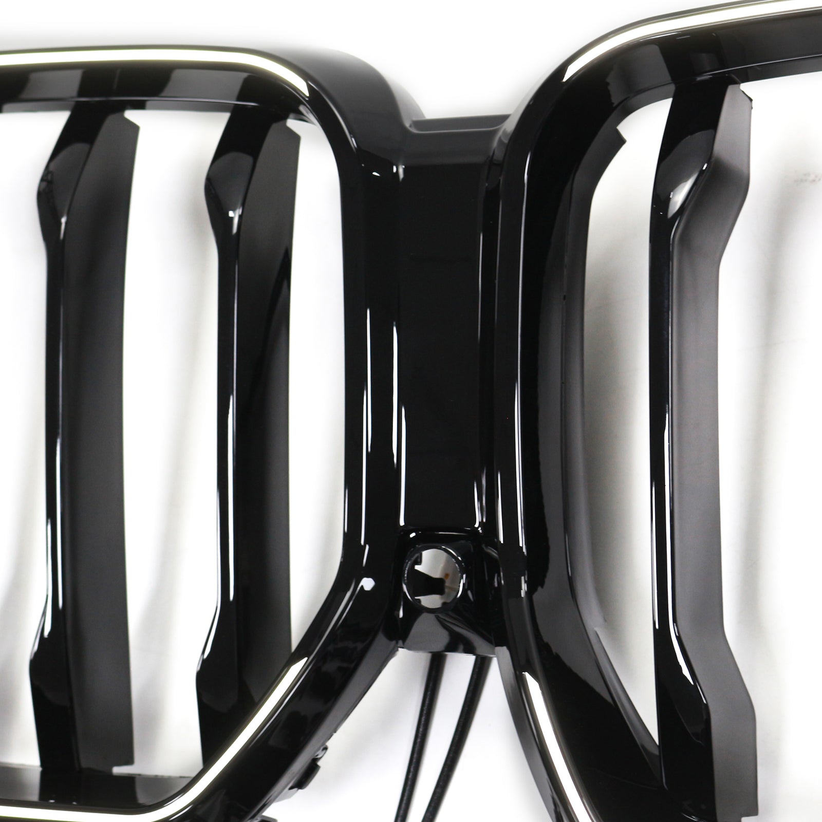 2020-2022 BMW X6 G06 M50I W/Camera Hole Black Front Bumper Grill Grill