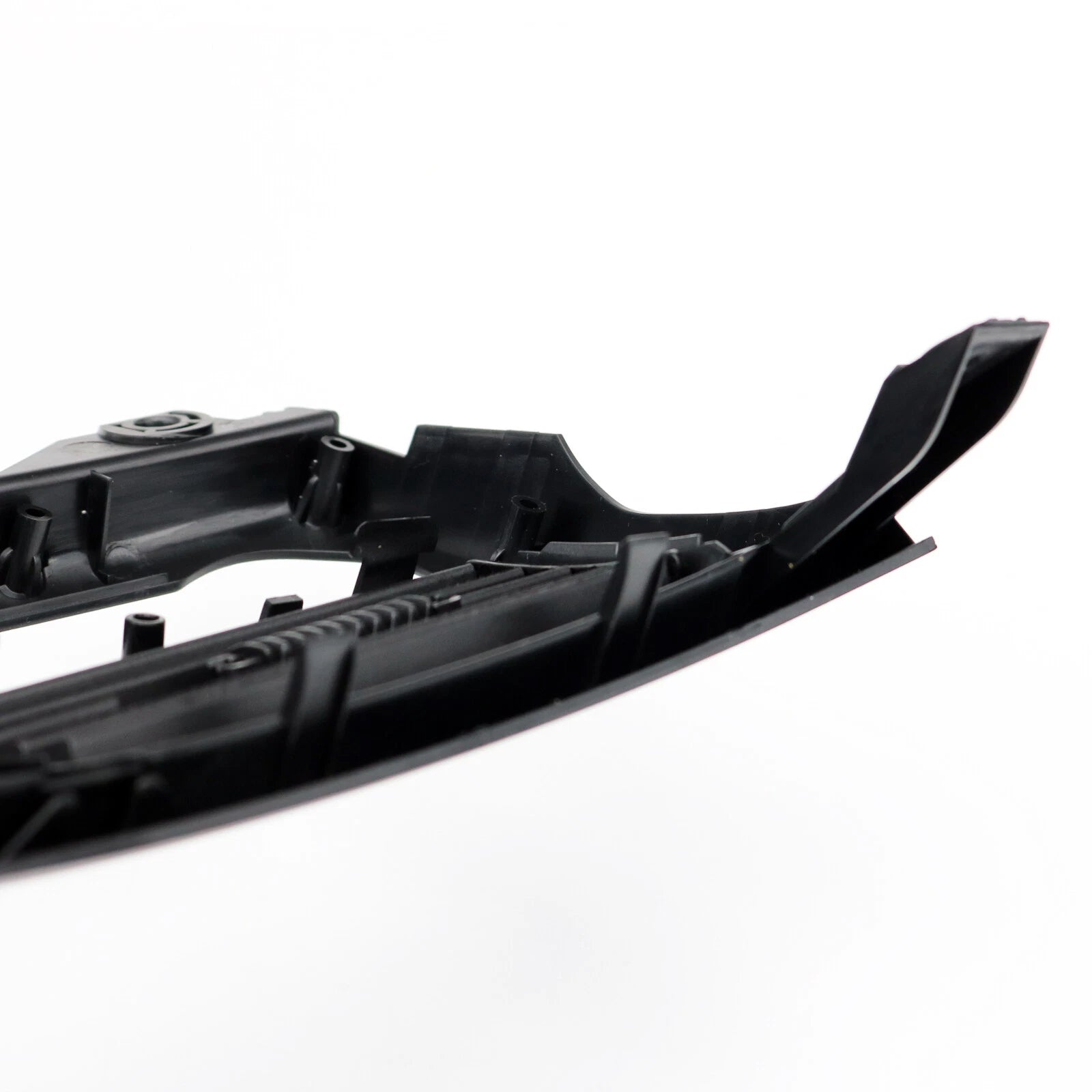 Grade de saída de ar central frontal preta para Benz Classe E W211 2003-2008