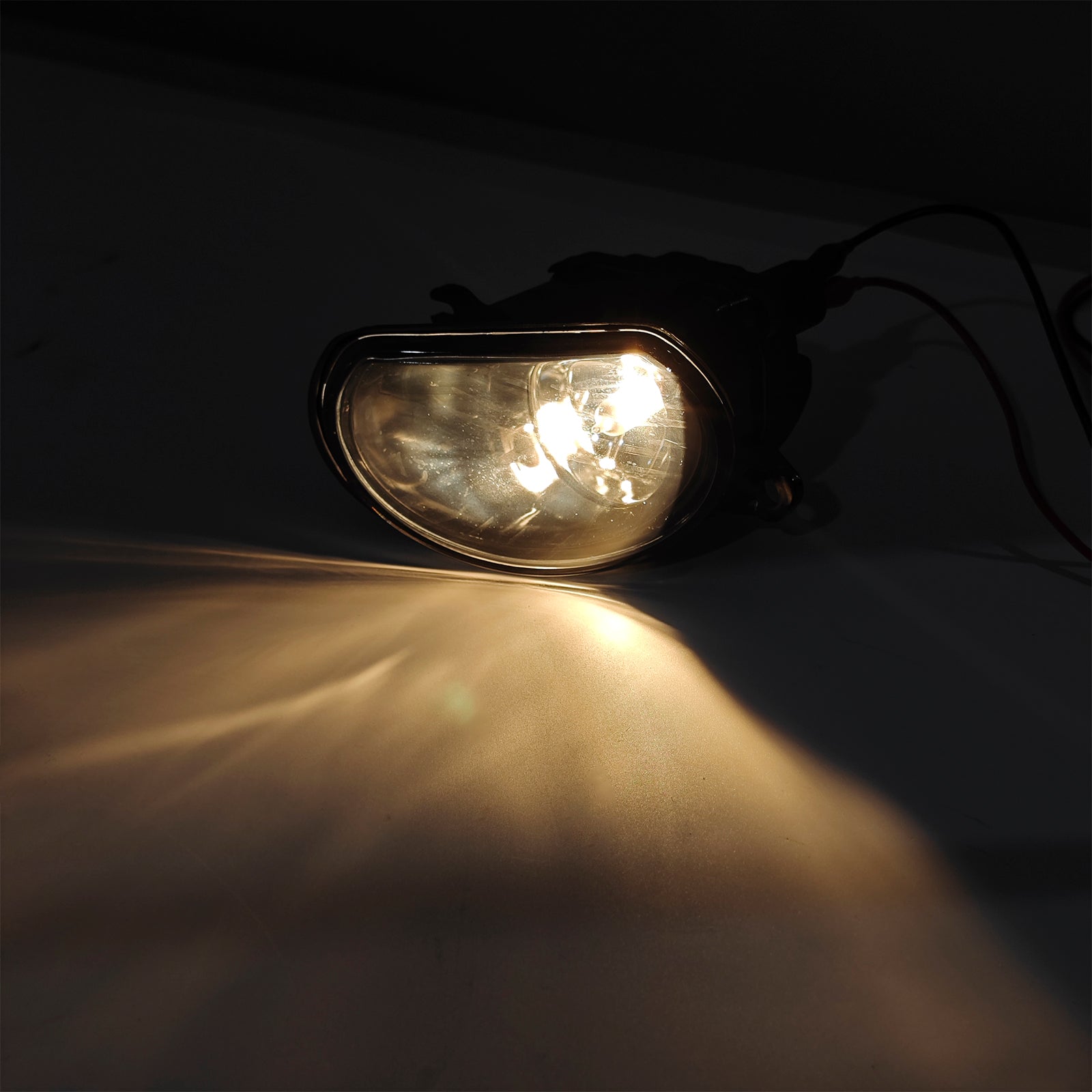 2004-2007 Audi A8 D3 Pair Side Front Bumper Fog Light 4E0941700A