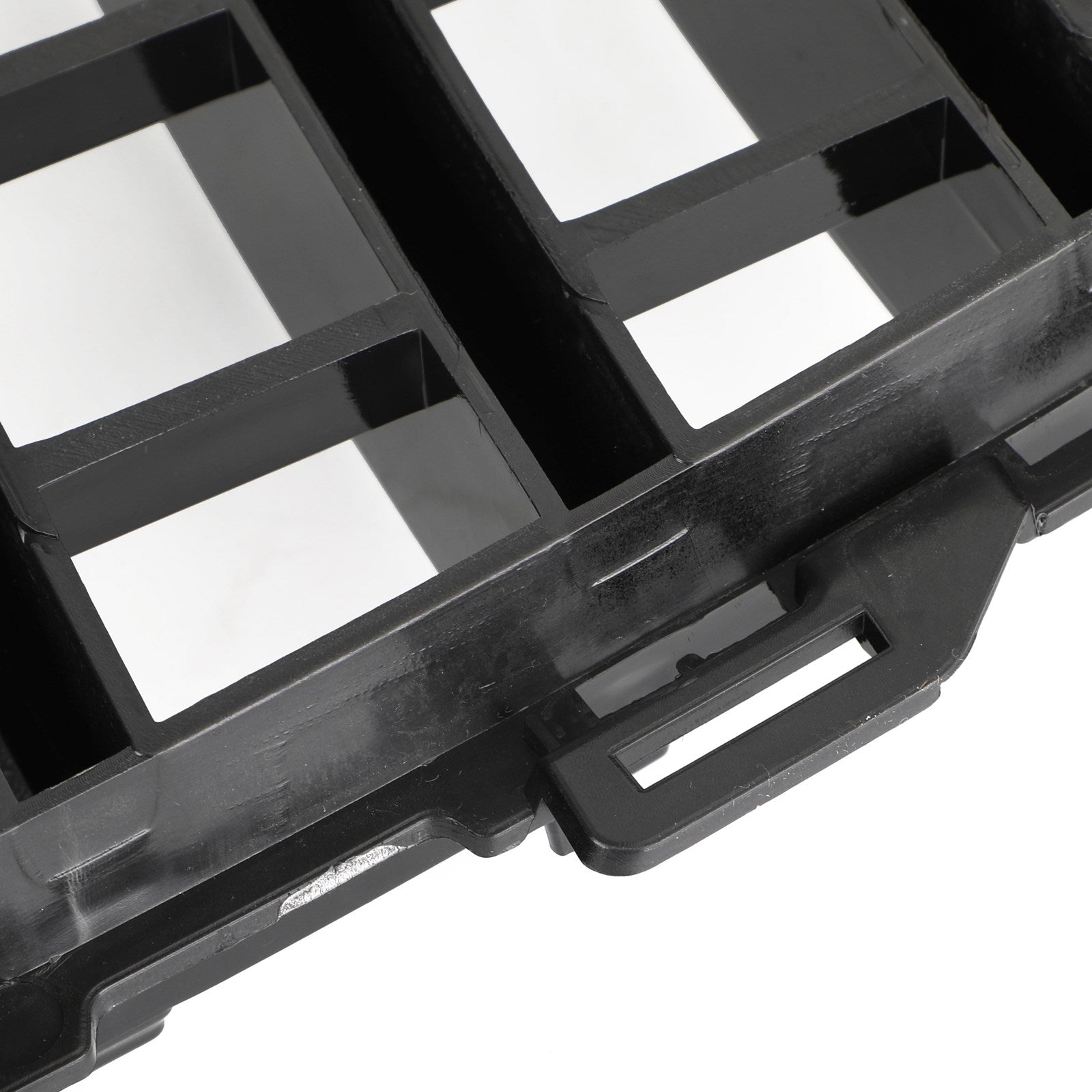 Mercedes-Benz 2016 – 2019 W213 Predná maska ​​chladiča Triedy E AMG s kamerou a logom