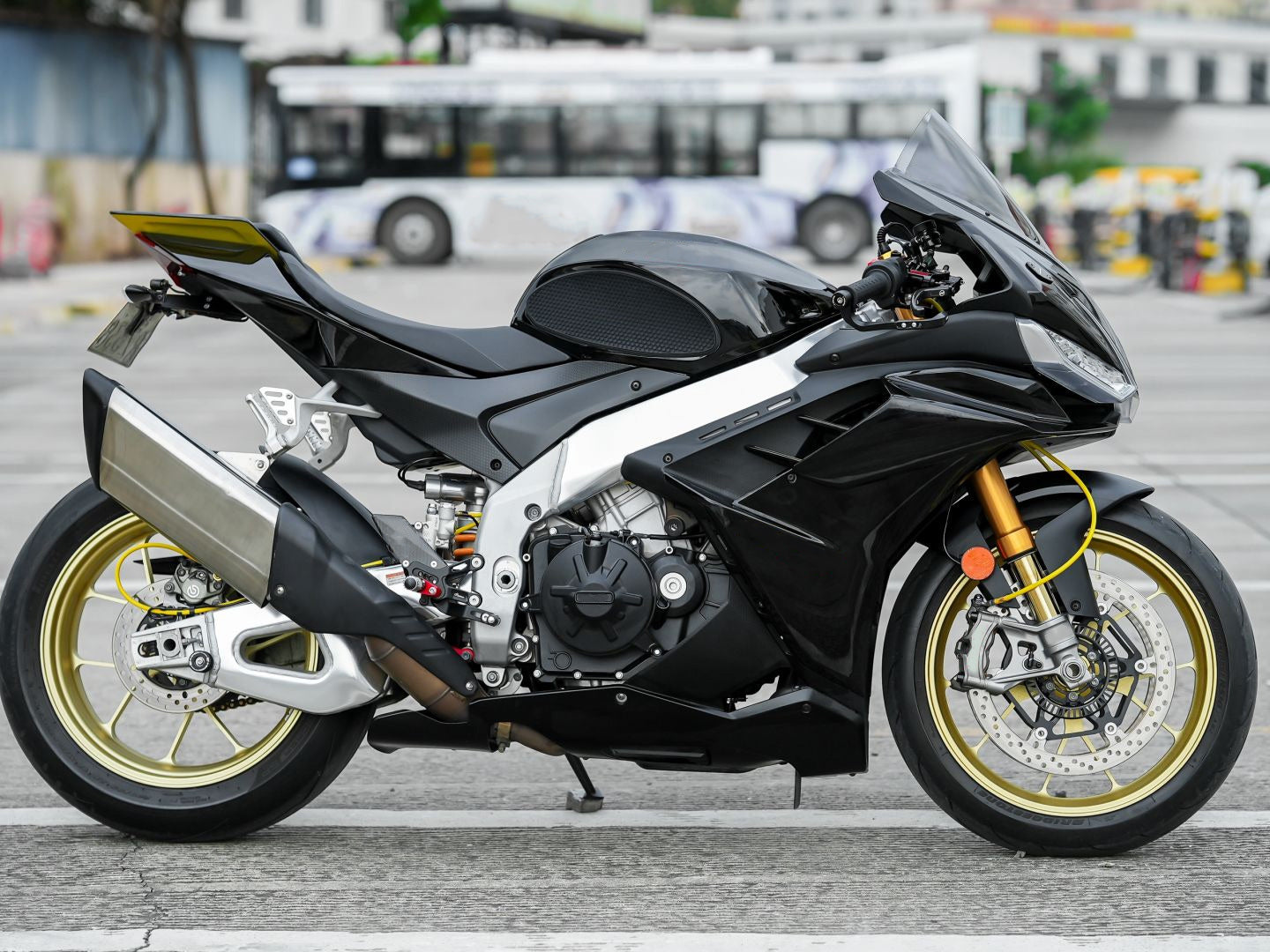 2022-2024 Aprilia RSV4 1100 Vstrekovacia kapotážová súprava Bodywork plast