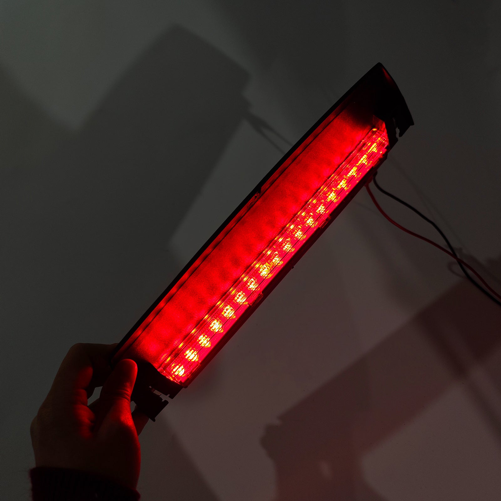 Zadný stredový montáž tretie brzdové svetlo 8WD945097 pre Audi A4 S4 B9 2016-2024