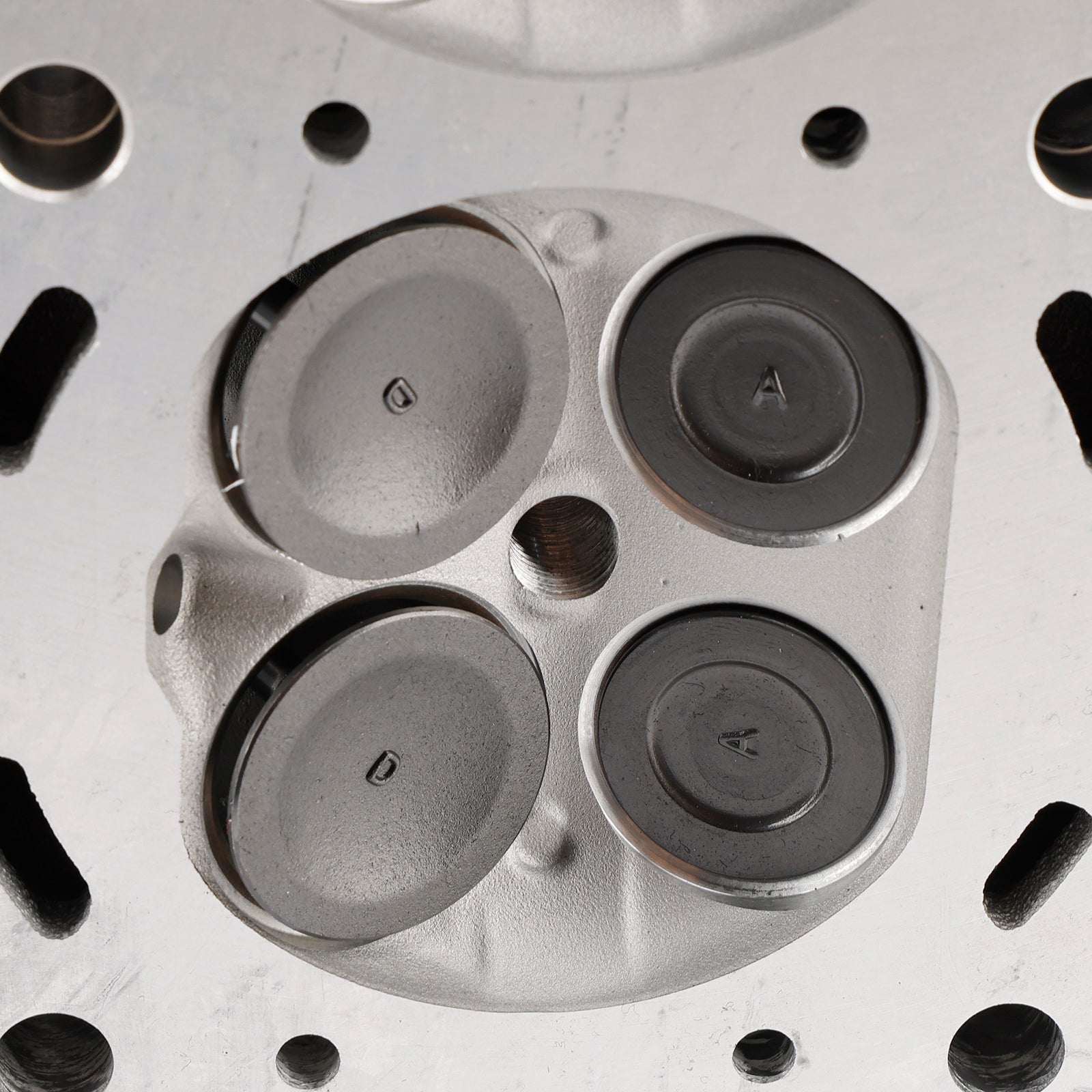 2014-2019 Kia Sportage 4-deurs 2.4L cilinderkop met koppakkingboutenset G4KJ 221002G510