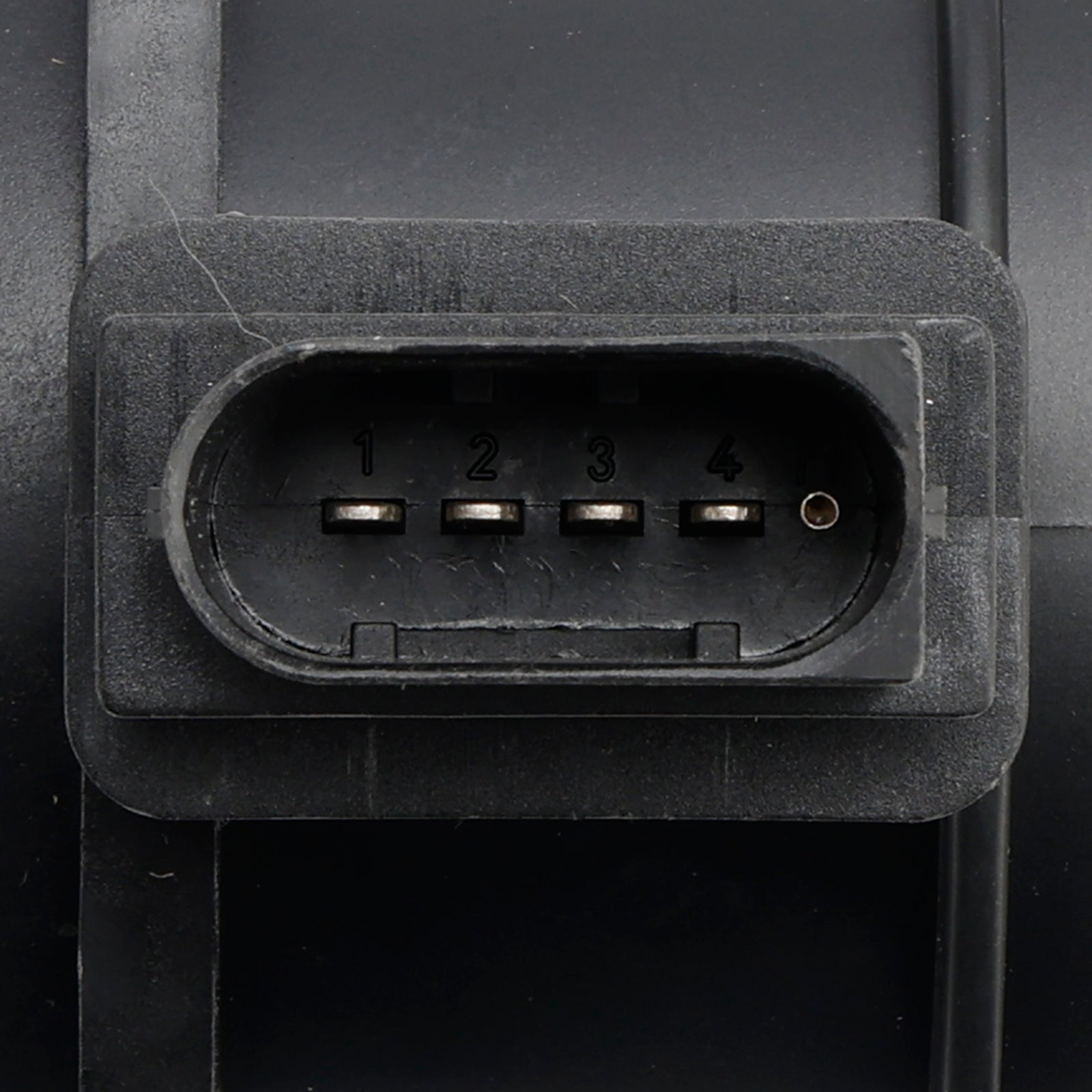 2007-2010 BMW E90 E91 E92 E93 2.0L N47 Mass Air Flow Meter Sensor 0281006146