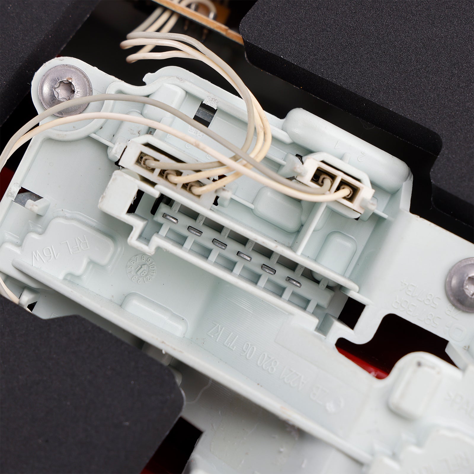 Mercedes-Benz 2007-2013 W221 Feu arrière droit à LED Classe S 2218201464