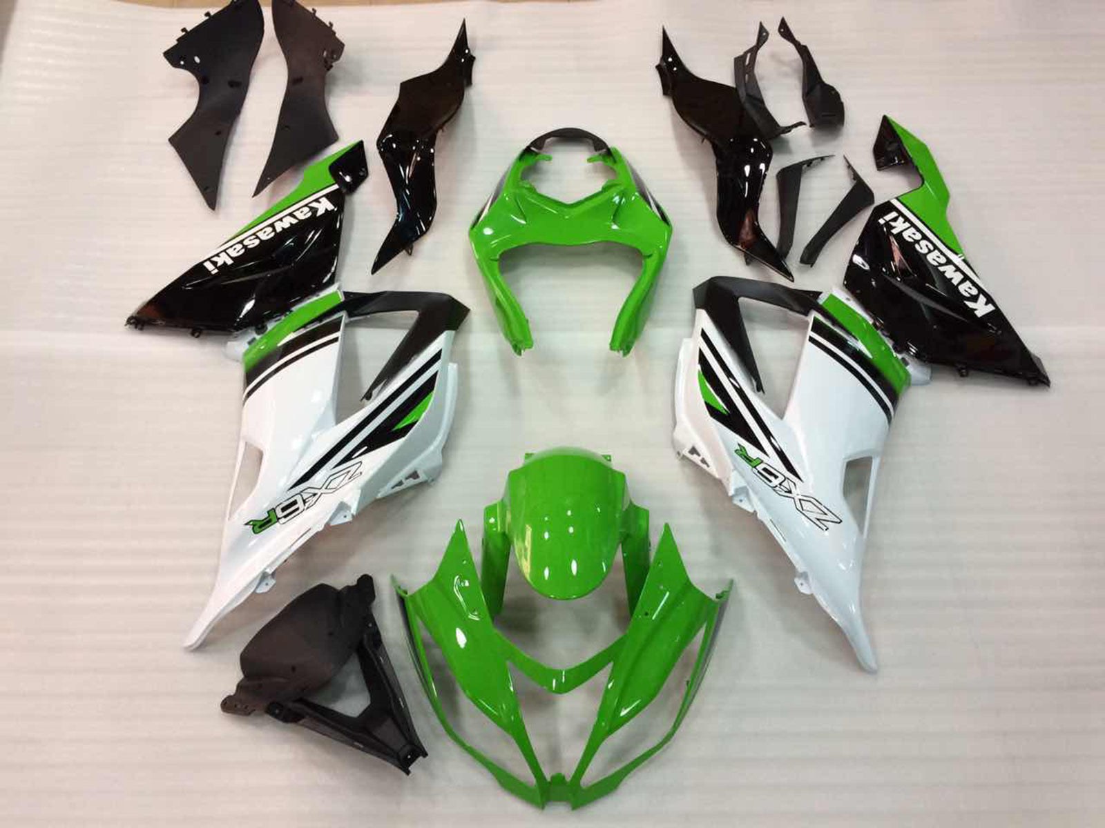 2013-2018 Kawasaki ZX6R 636 Plastiques Vert Blanc Ninja Racing Générique